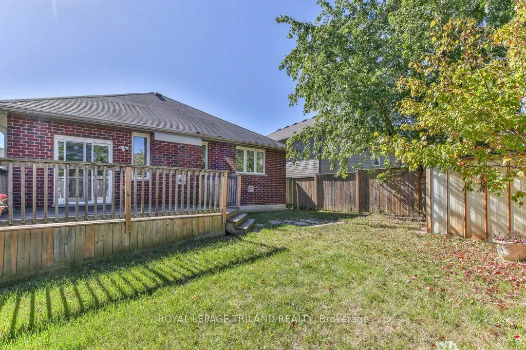1152 OAKCROSSING Road