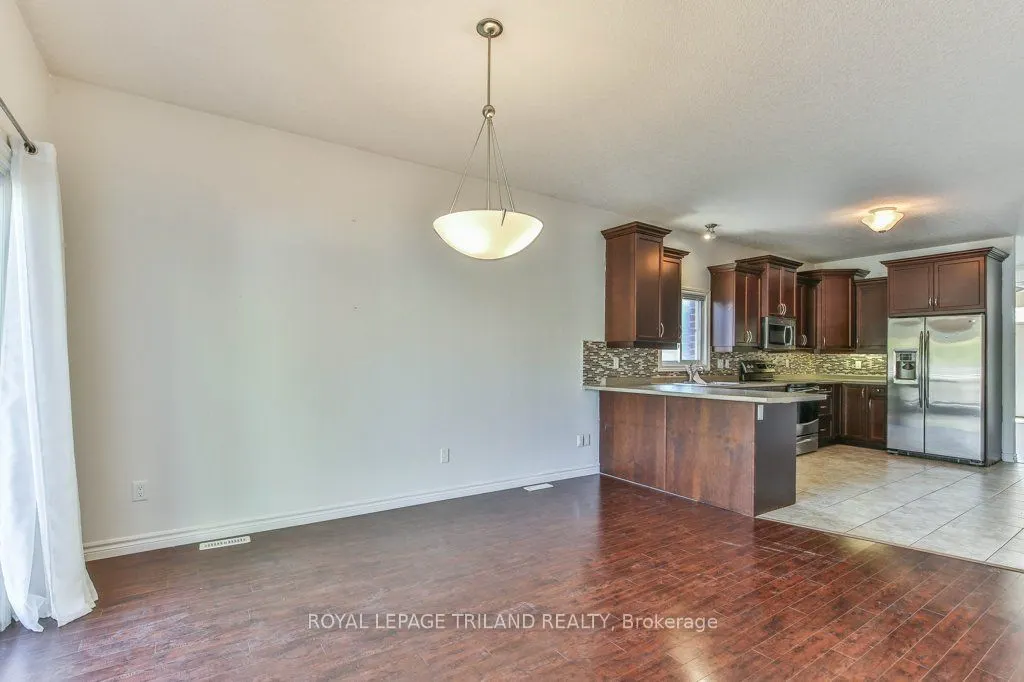 1152 OAKCROSSING Road