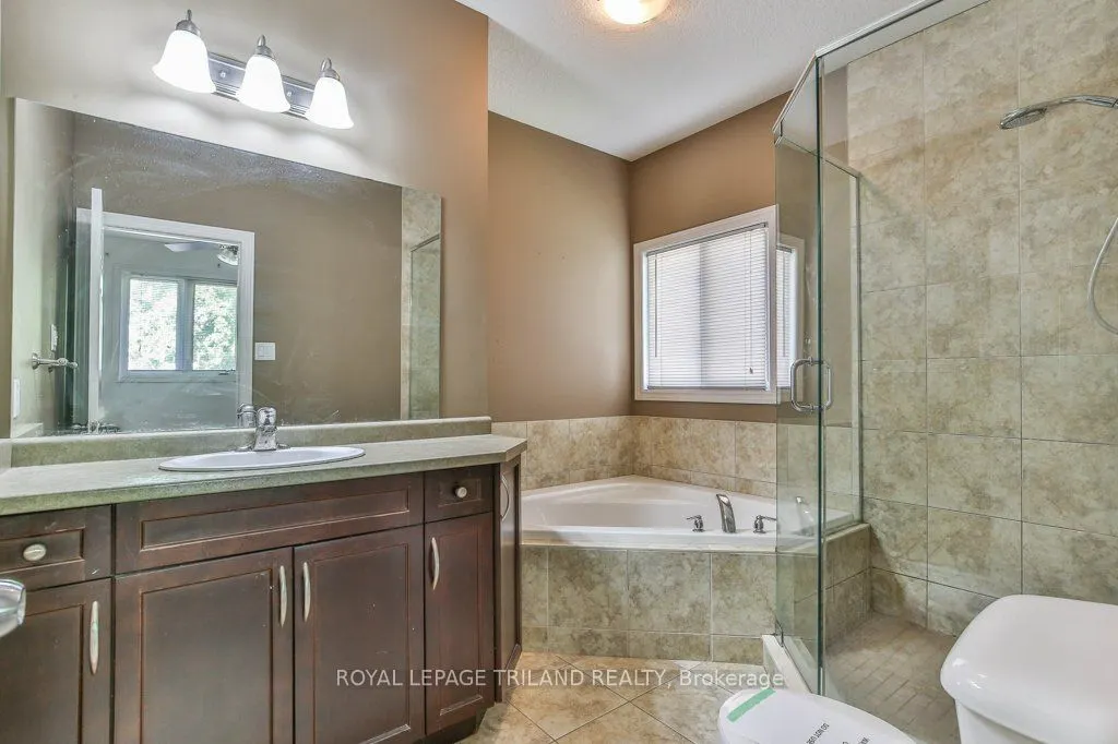 1152 OAKCROSSING Road