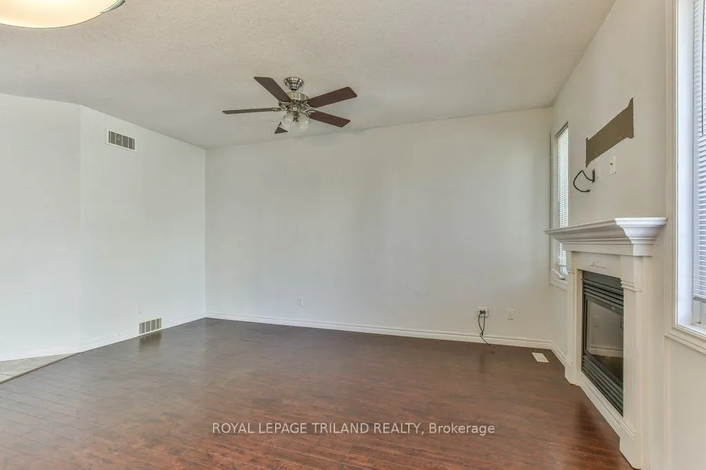 1152 OAKCROSSING Road