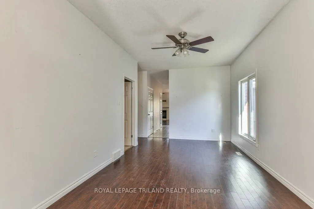 1152 OAKCROSSING Road