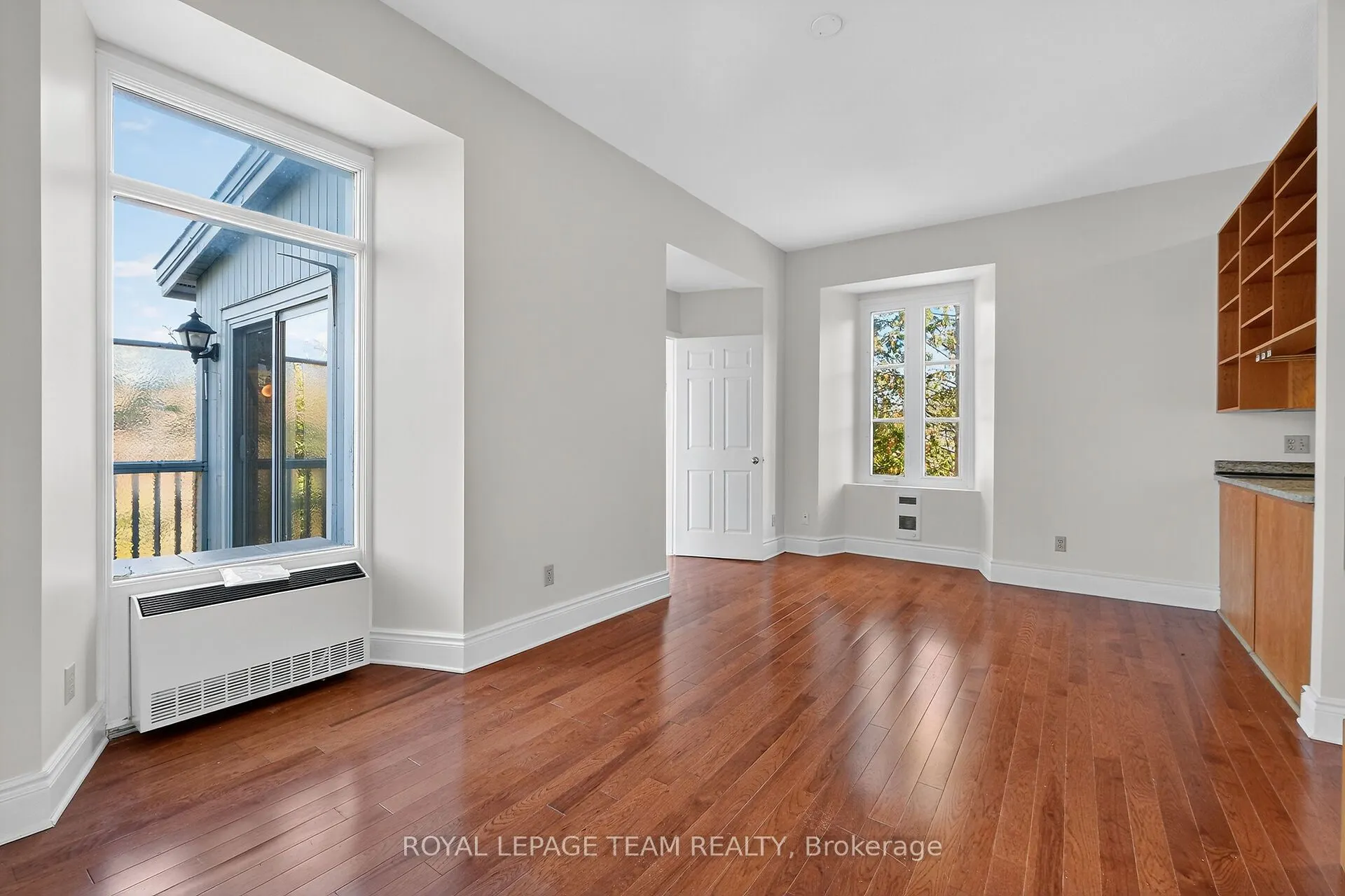 635 Richmond Road, #6
