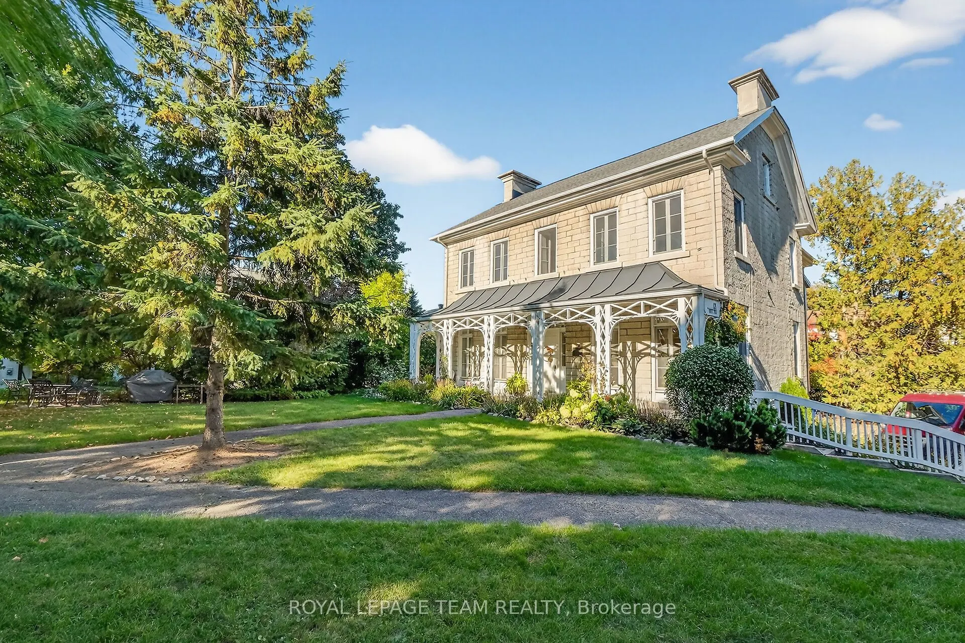 635 Richmond Road, #6