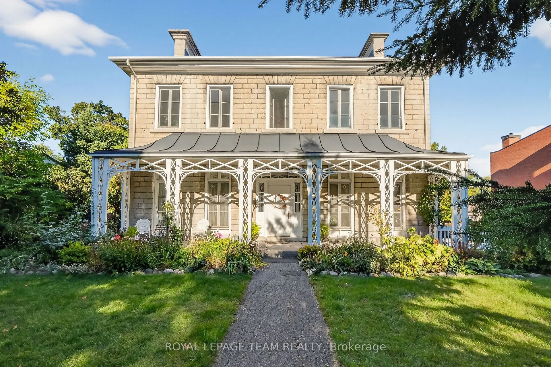 635 Richmond Road, #6