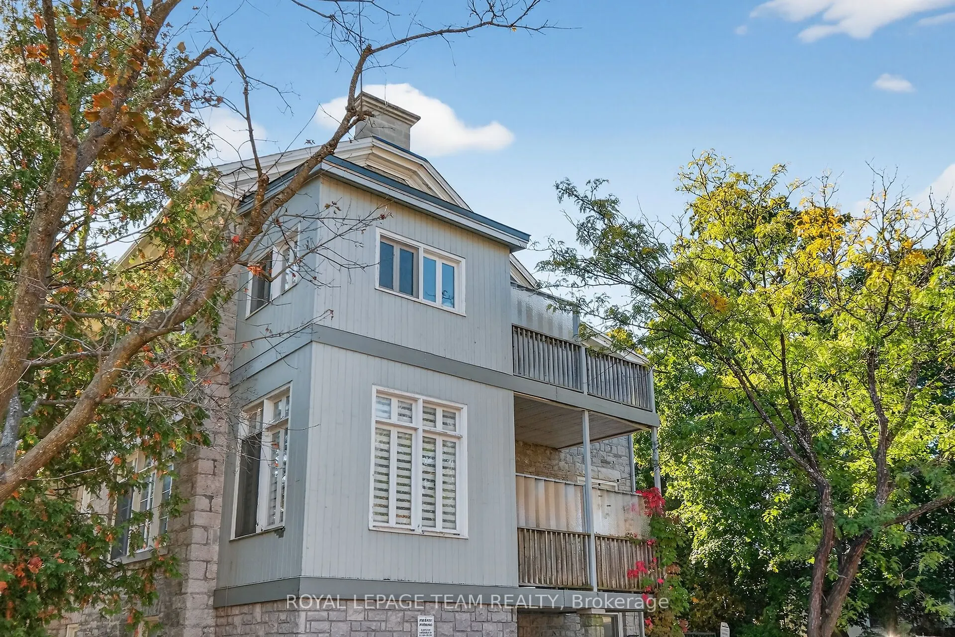 635 Richmond Road, #6