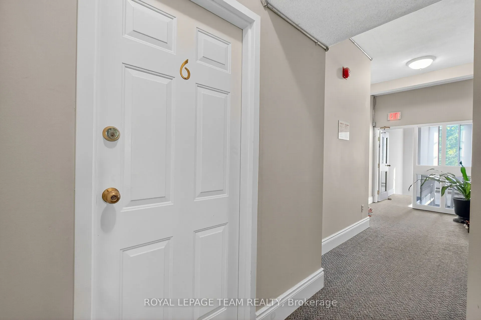 635 Richmond Road, #6