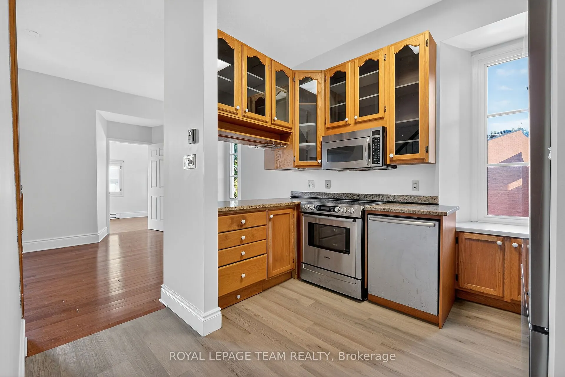 635 Richmond Road, #6