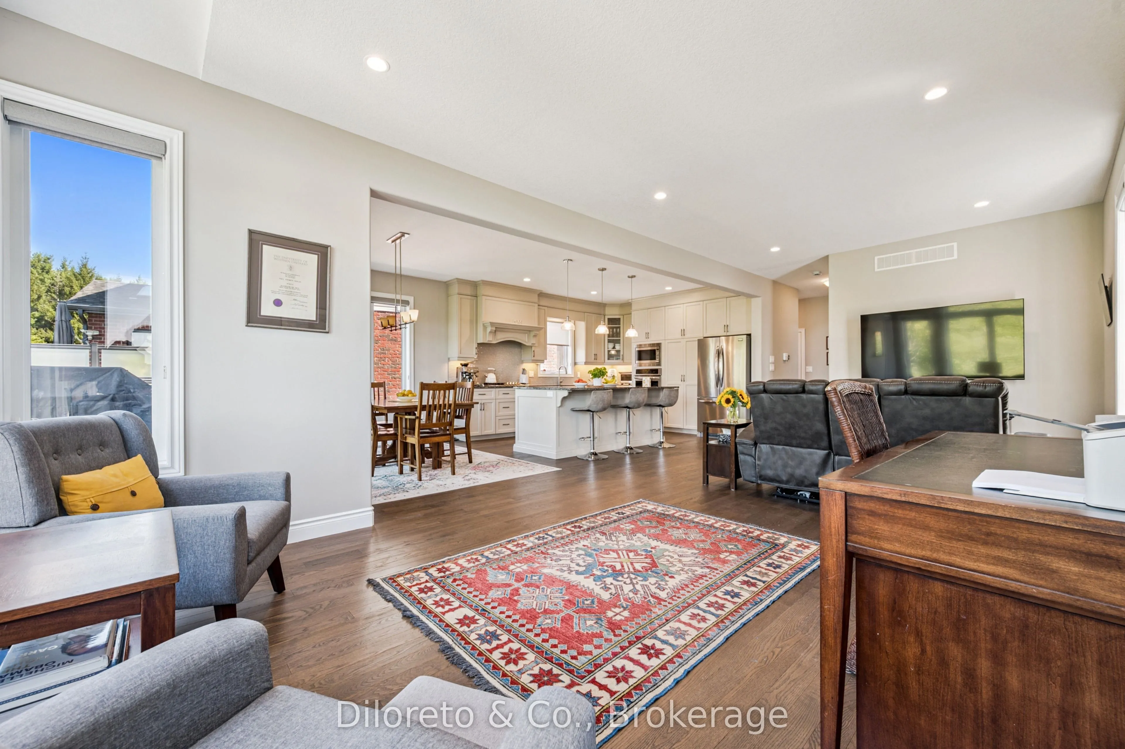 18 McIntyre Court