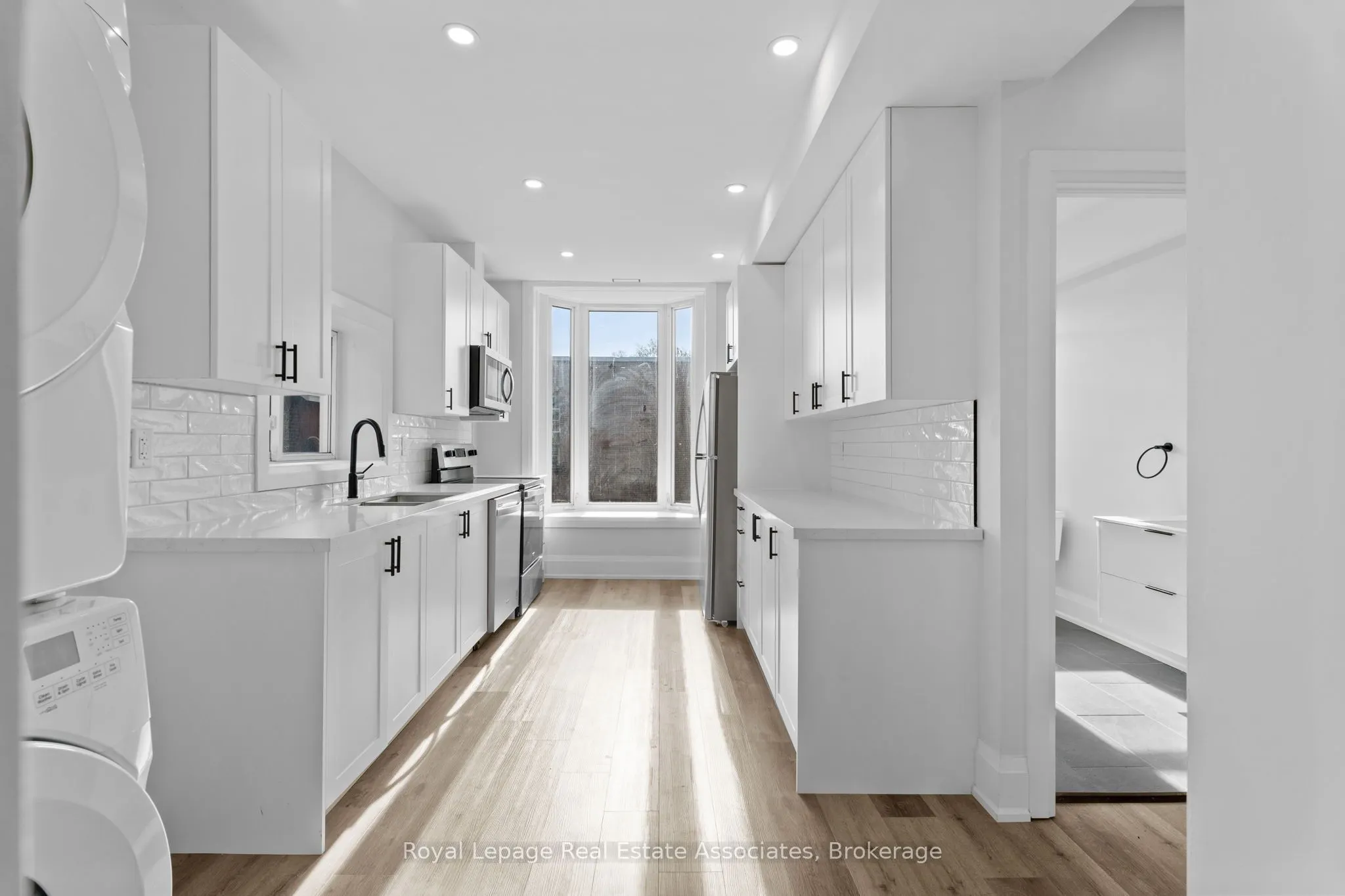55 Cayuga Street, #2