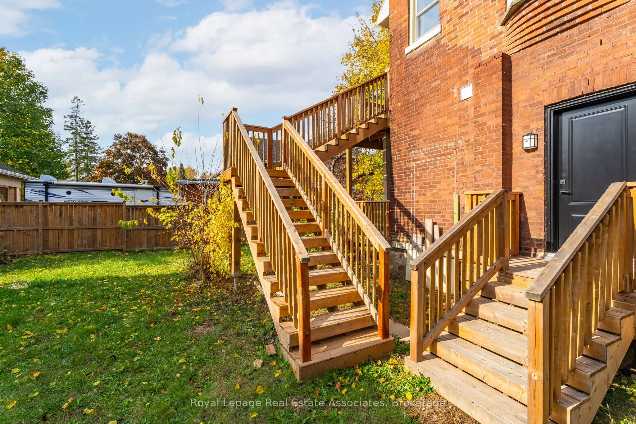 55 Cayuga Street, #2