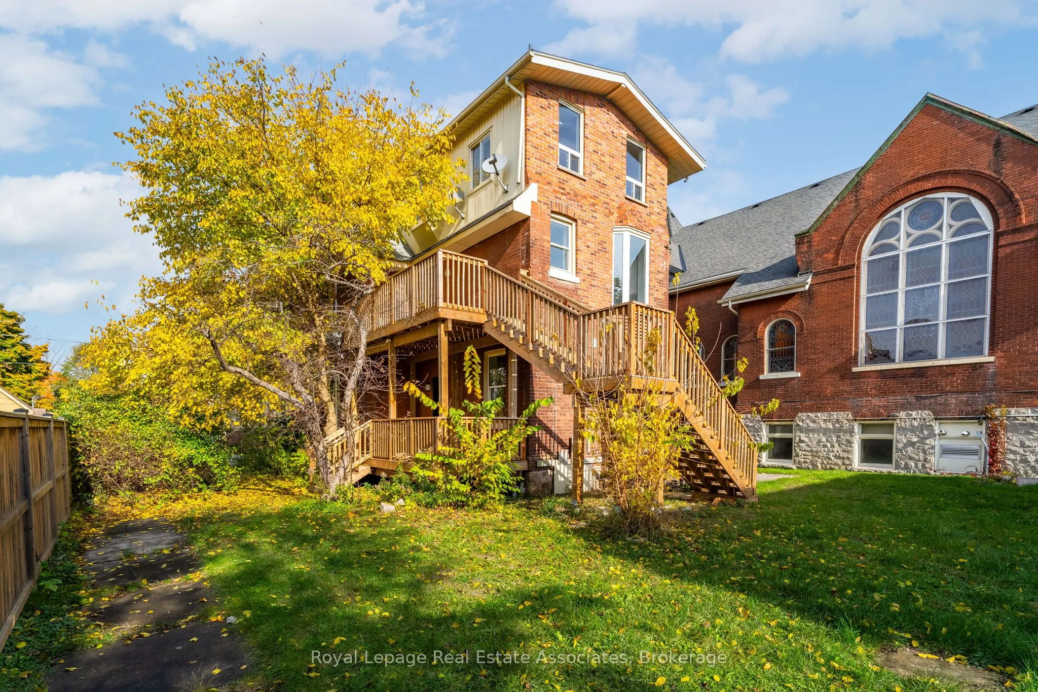 55 Cayuga Street, #2