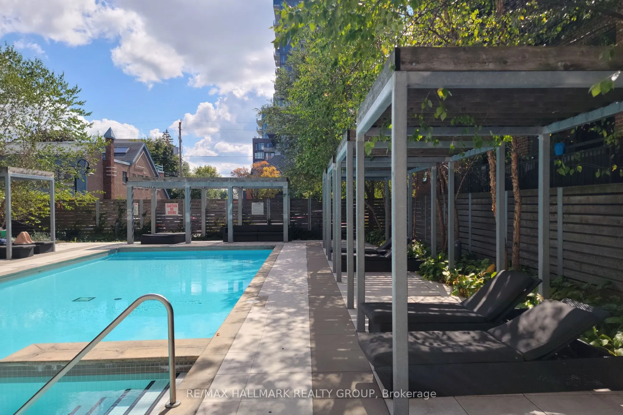 340 Mcleod Street, #933