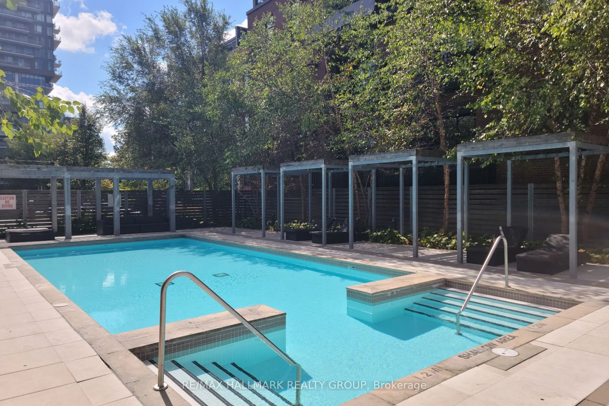 340 Mcleod Street, #933