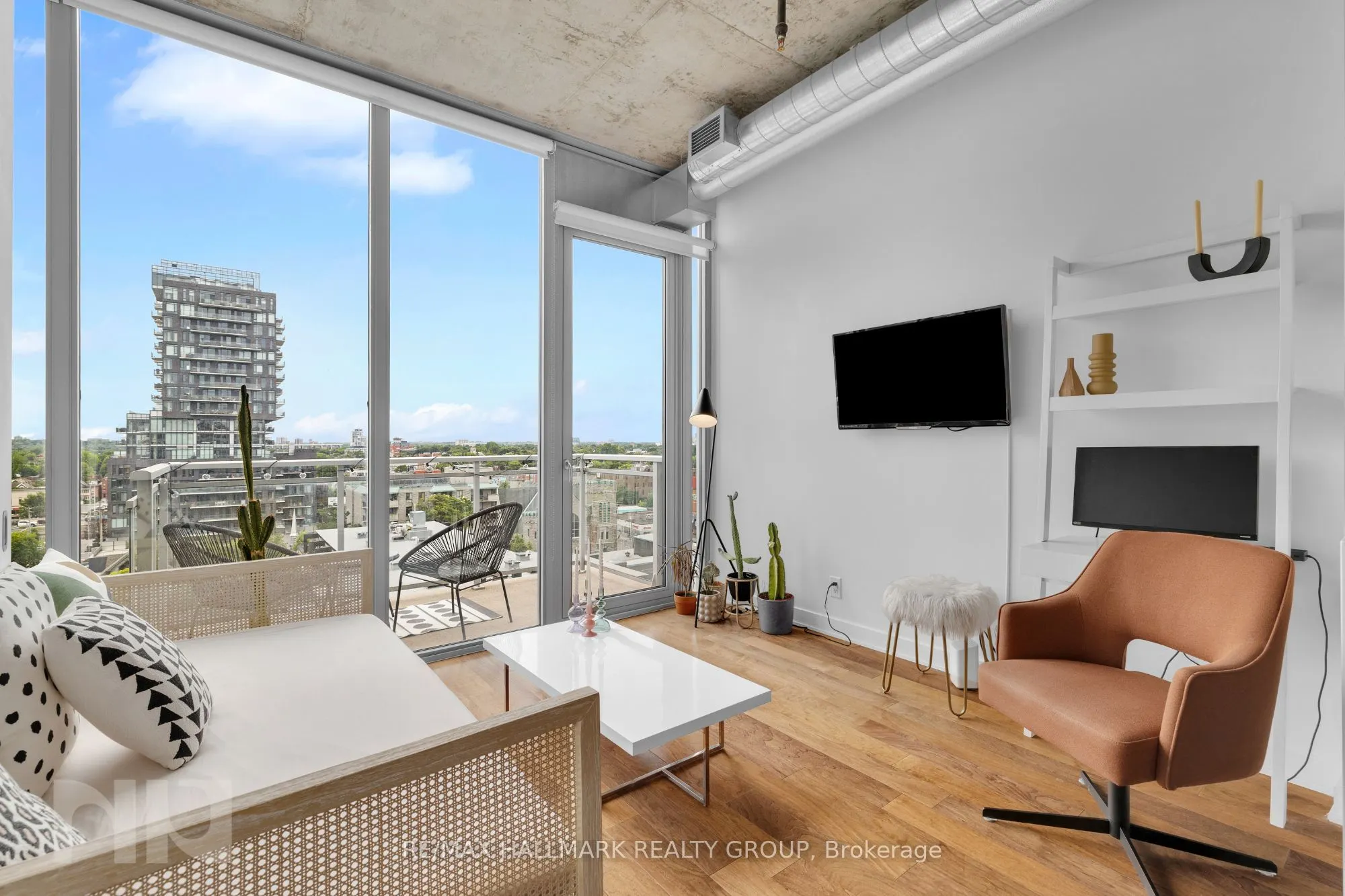 340 Mcleod Street, #933
