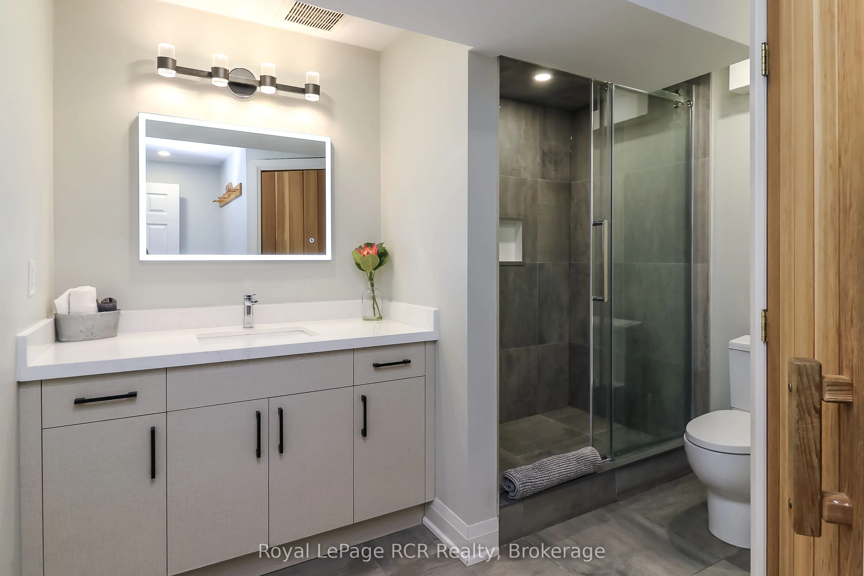 162 Settlers Way, #22