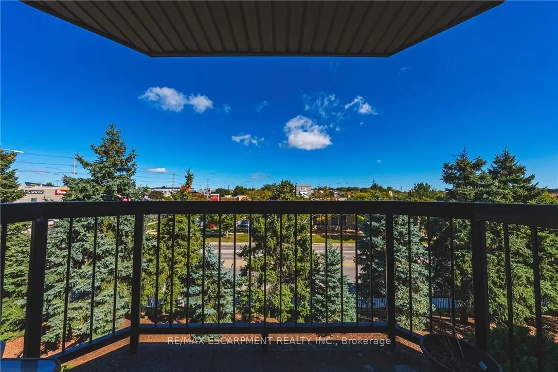 990 Golf Links Road, #308