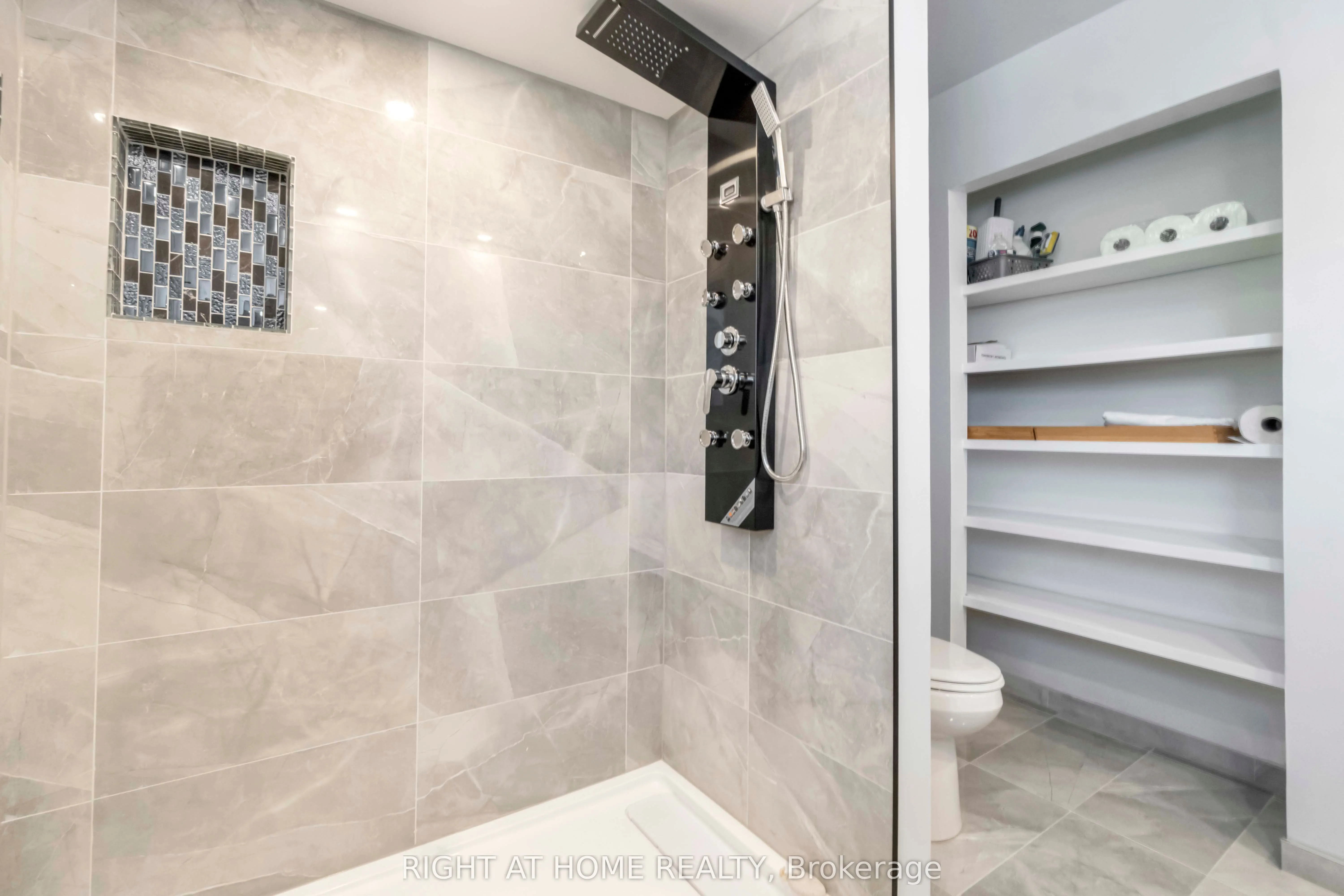 21 Midland Crescent, #3