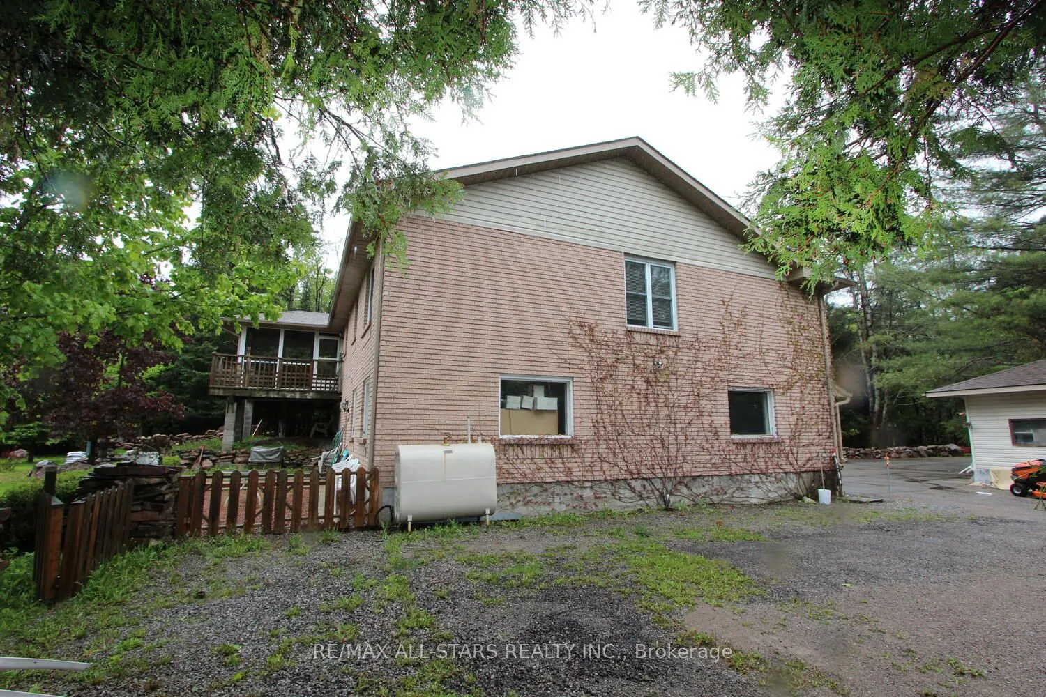 33 Tates Bay Road