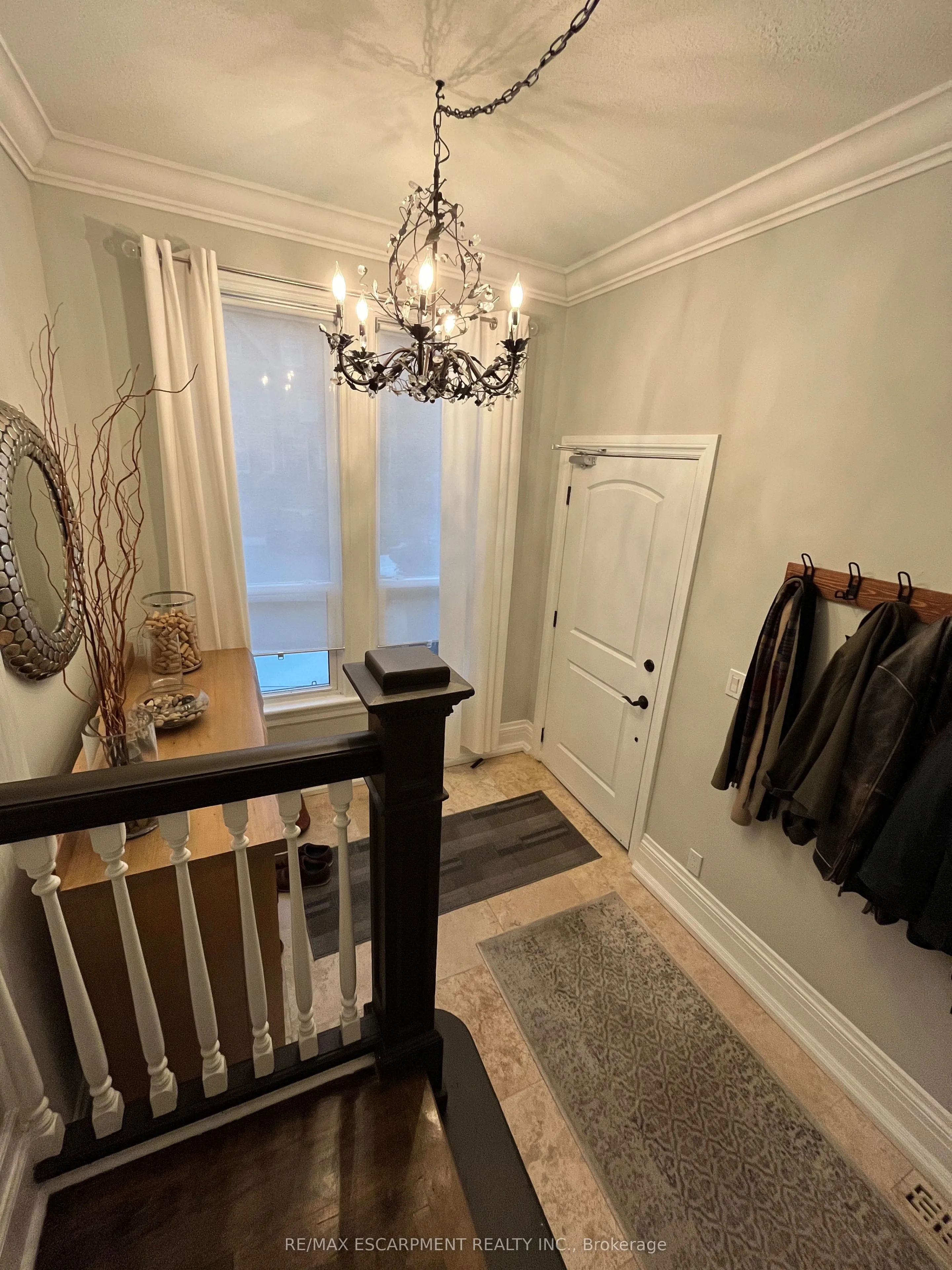 281 Park Street S, #2