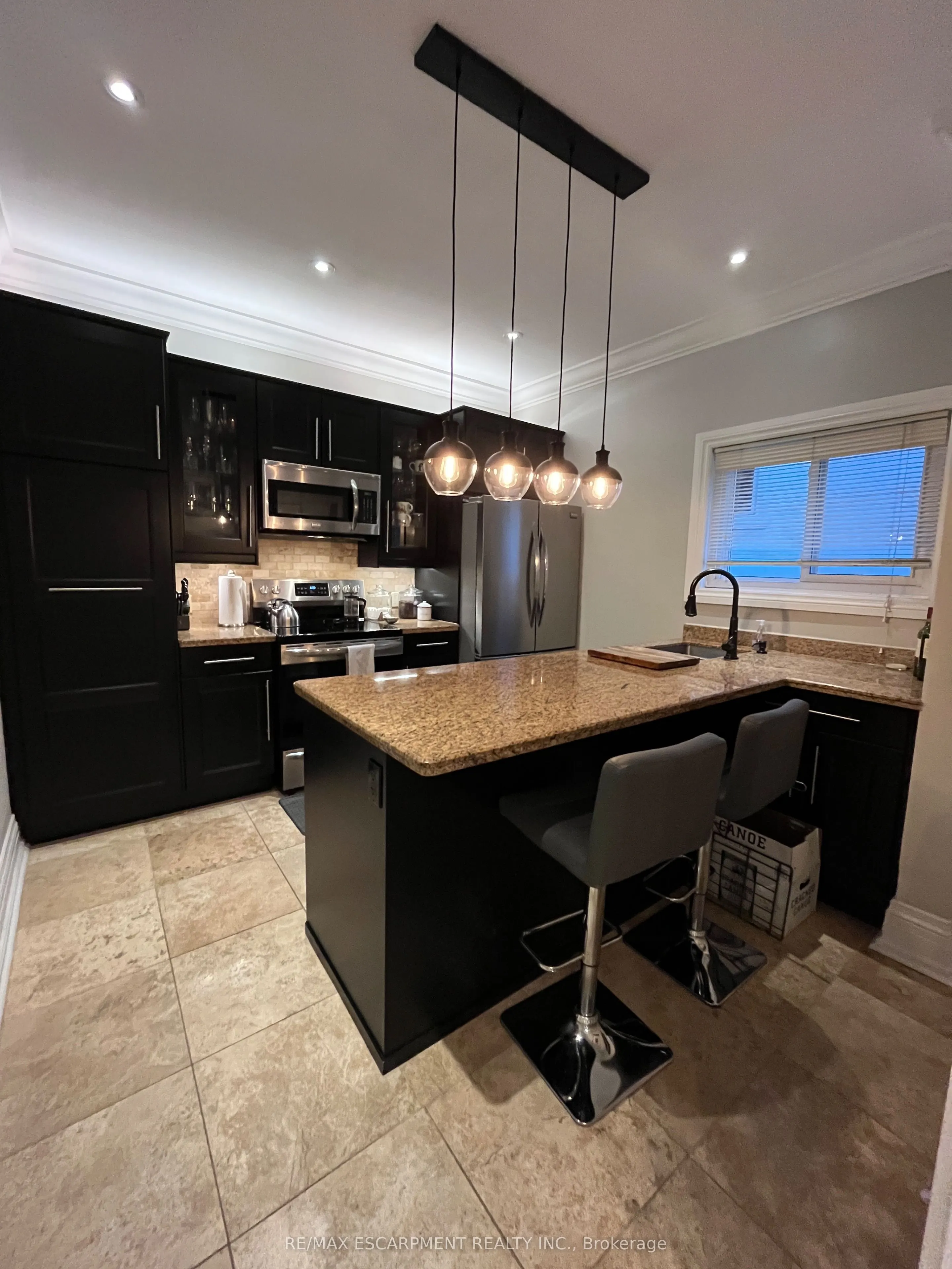 281 Park Street S, #2