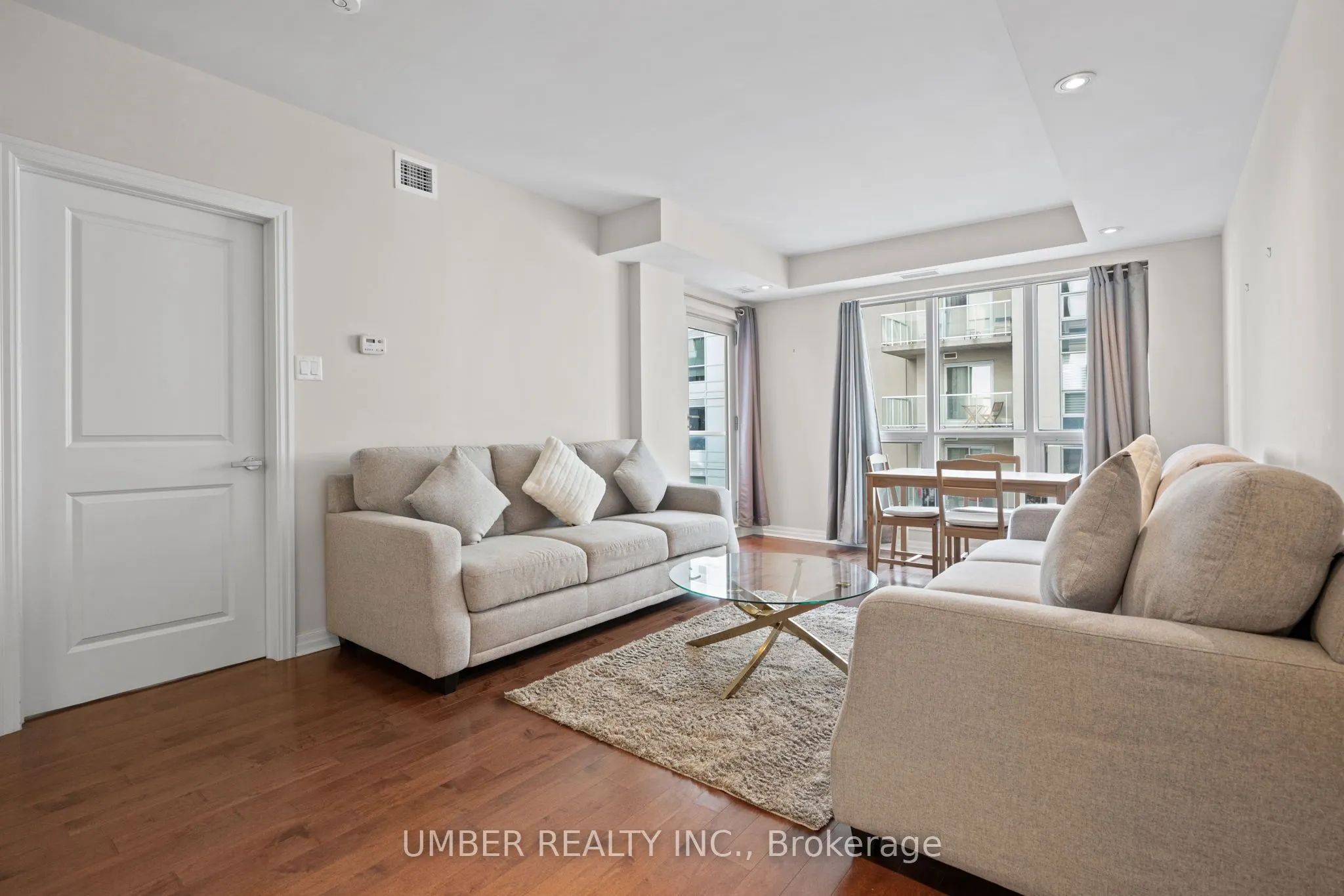 242 Rideau Street, #2506