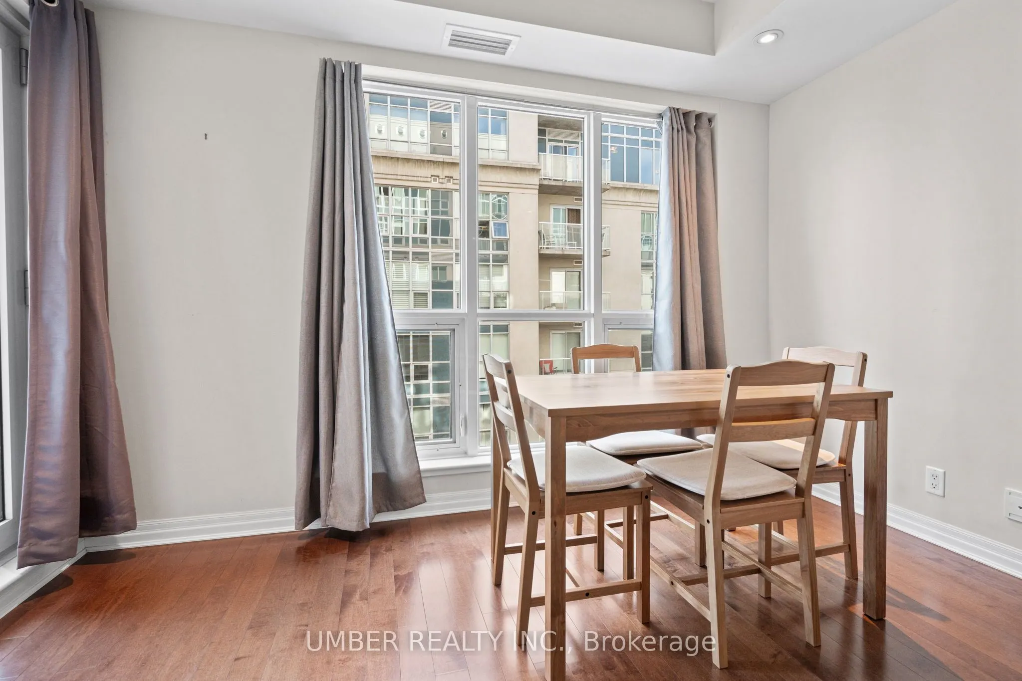 242 Rideau Street, #2506