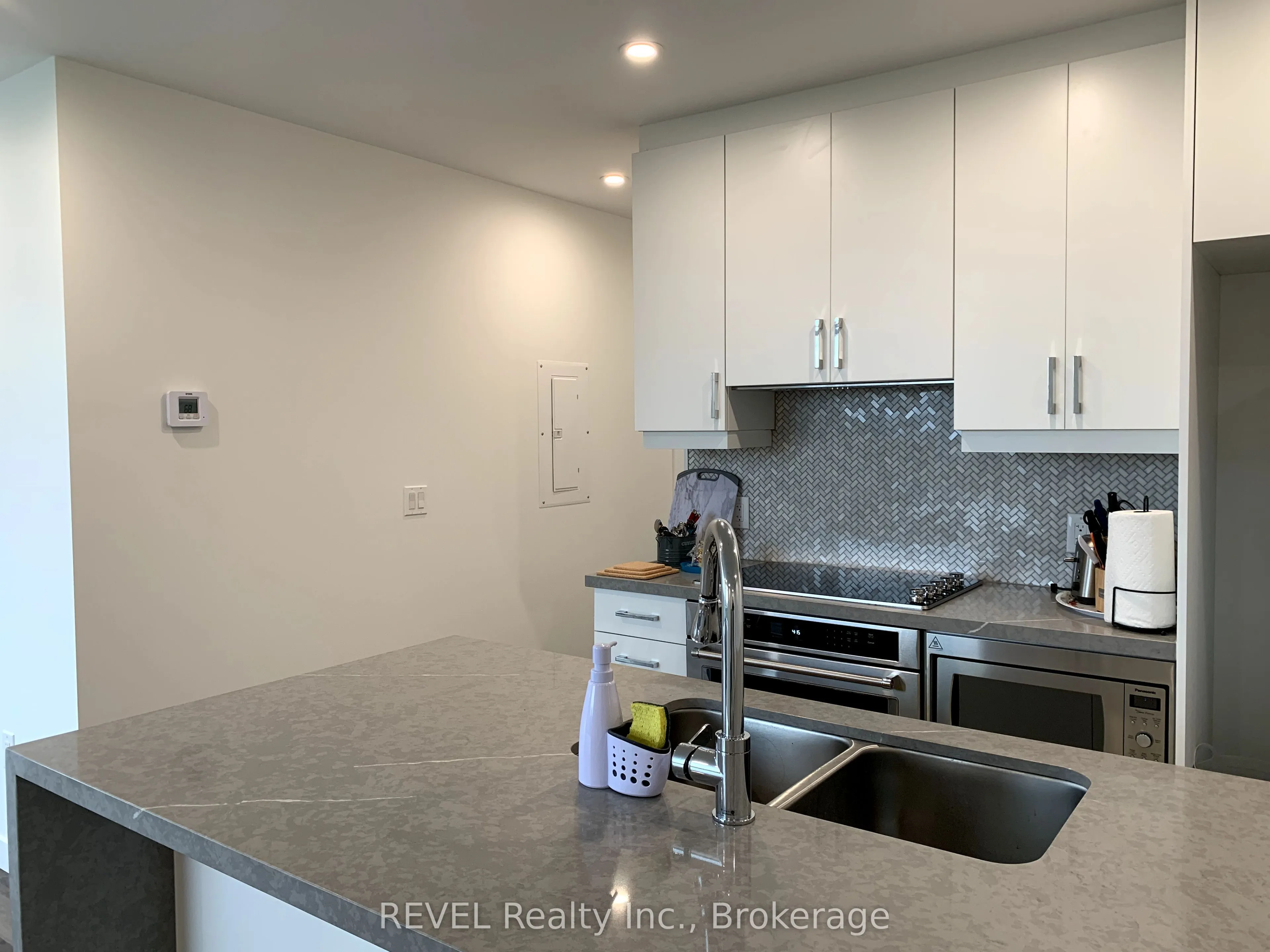 479 East Avenue E, #407