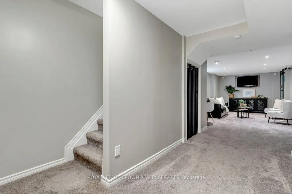 42 Verona Street