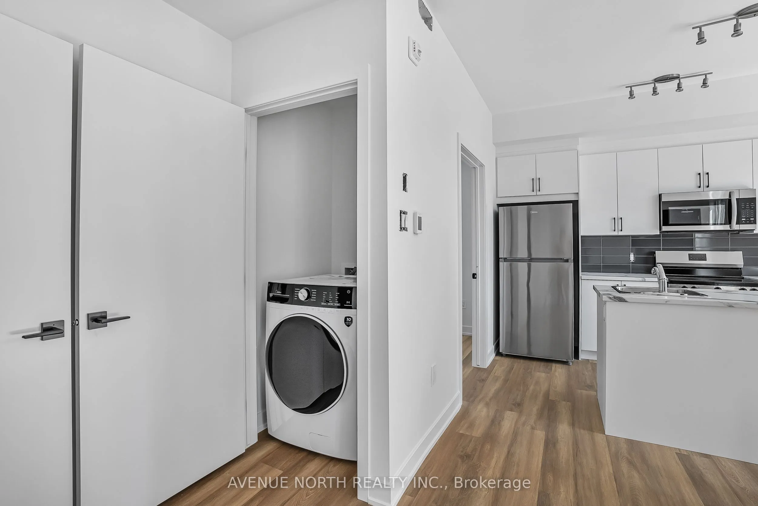 391 Dieppe Street, #01