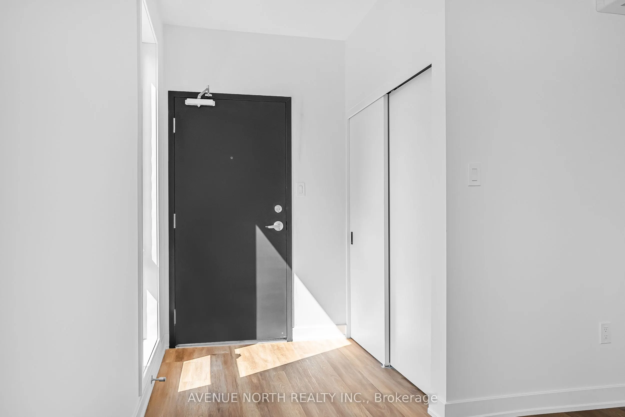 391 Dieppe Street, #01