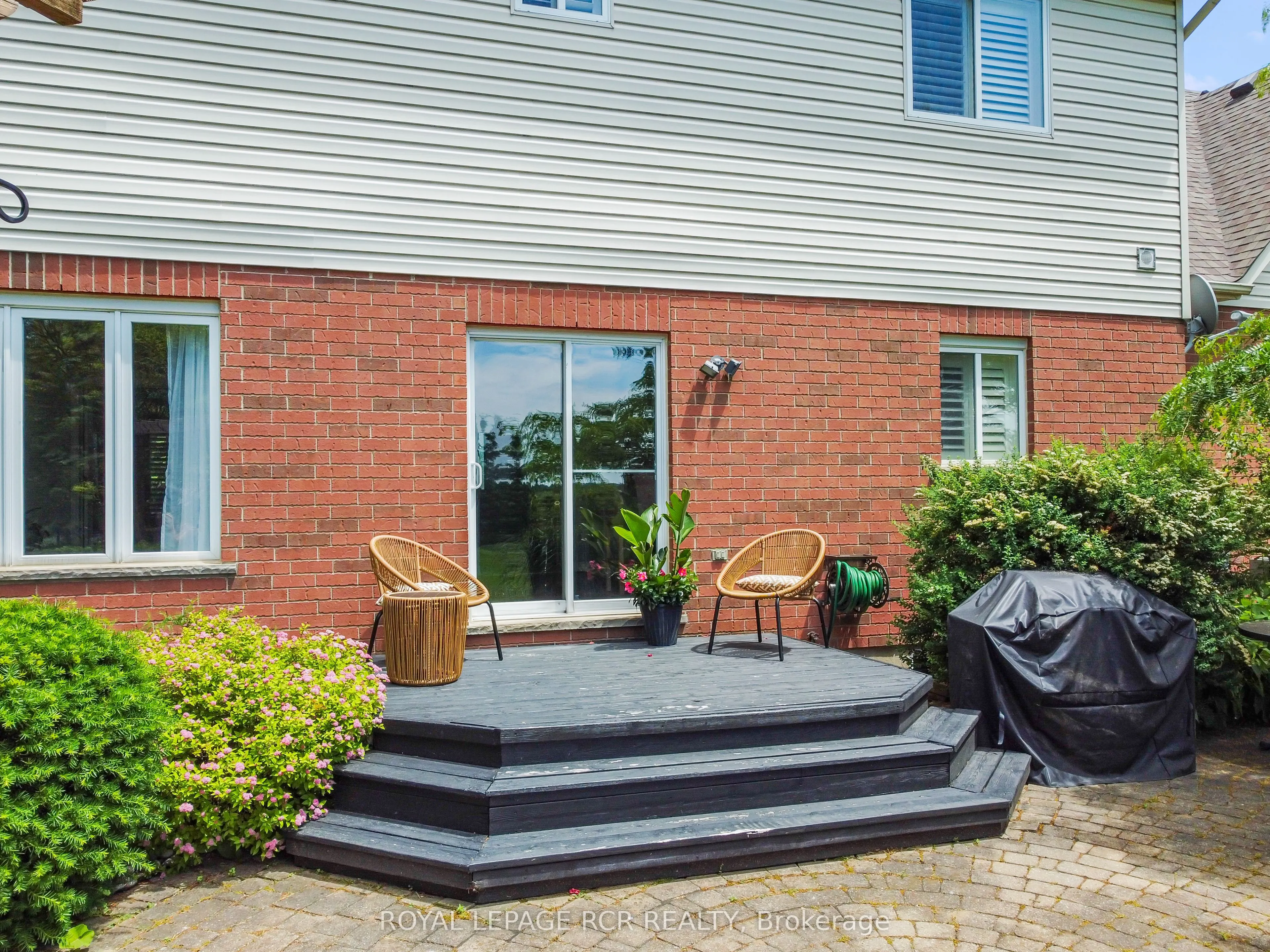 8 Madill Drive