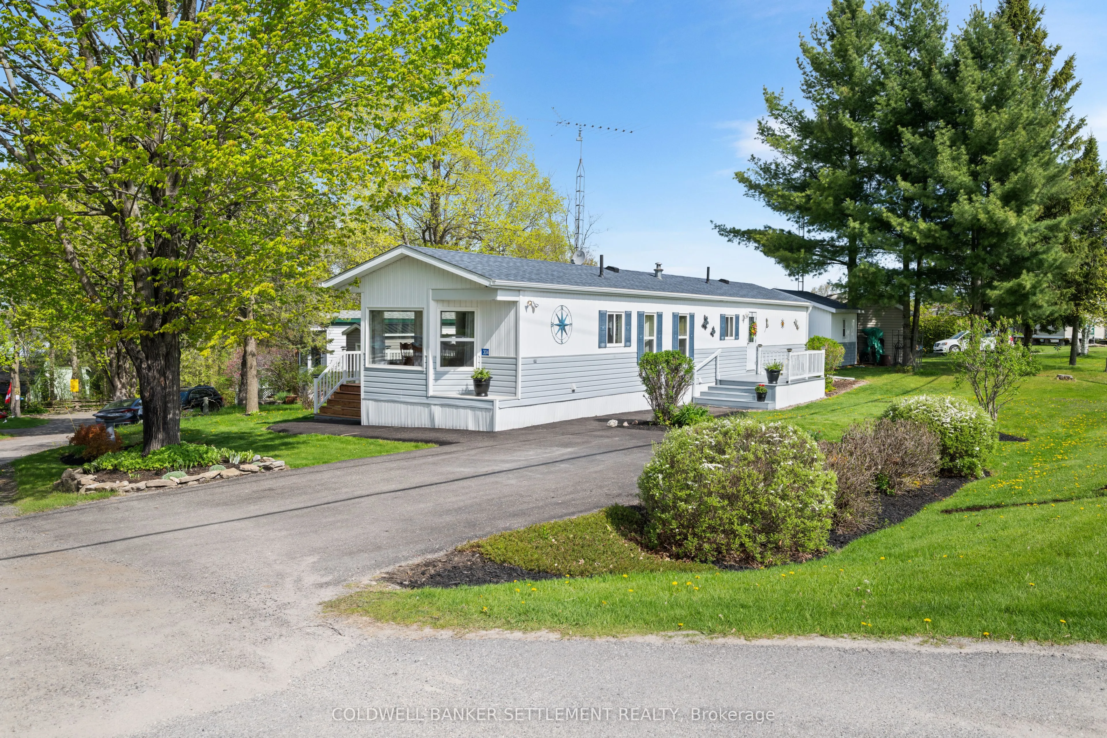 304 Acacia Road