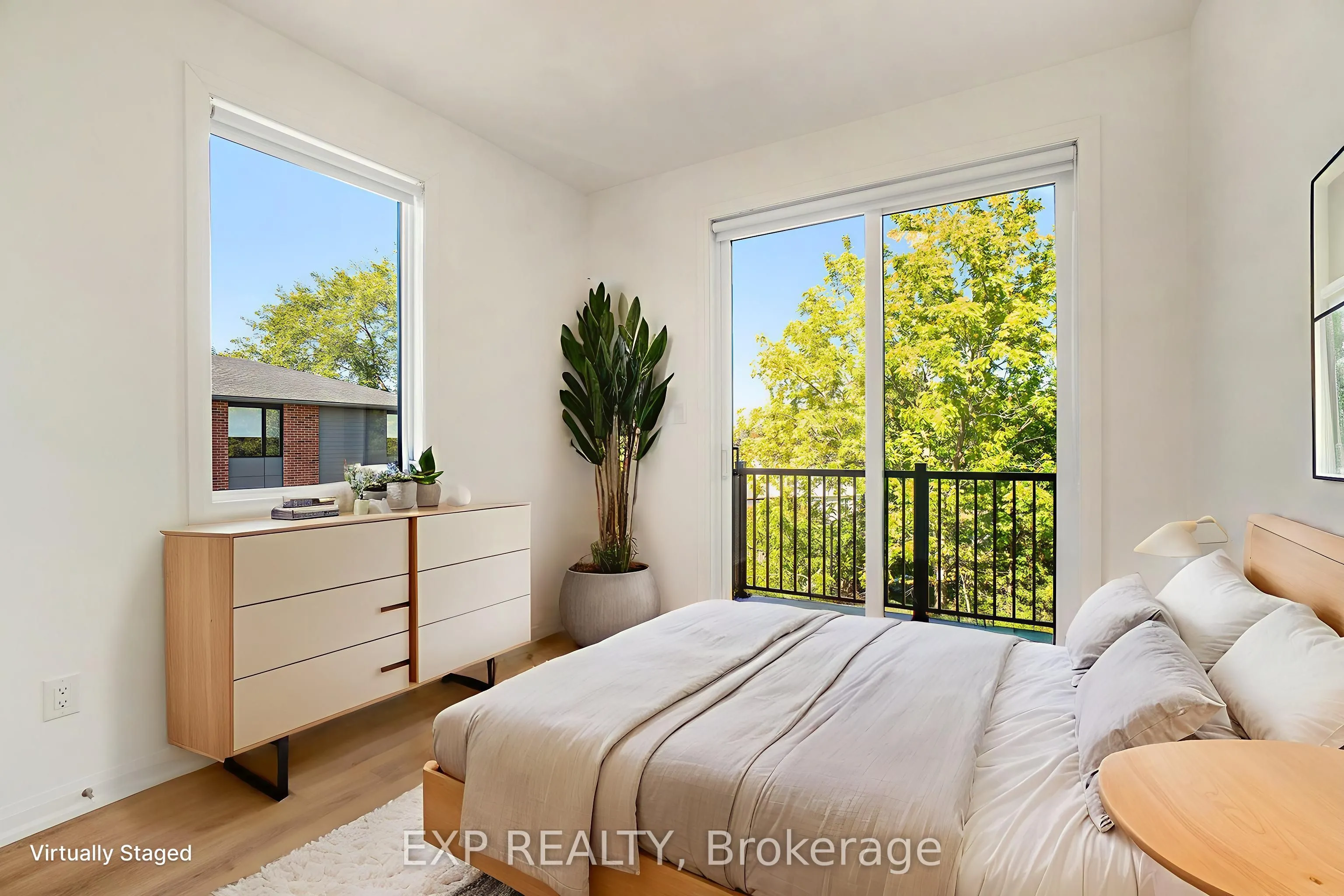 255 Castor Street, #200