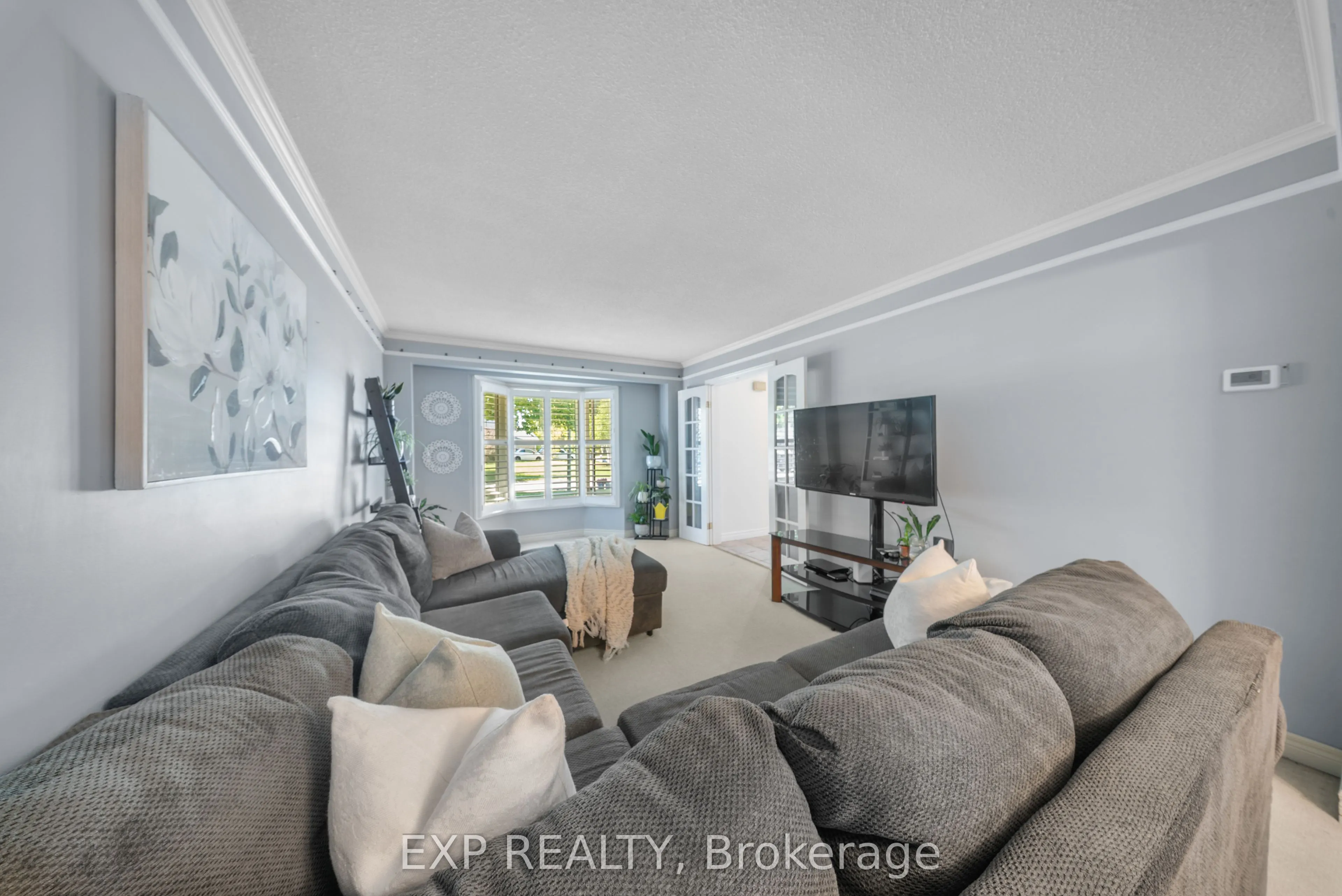 54 Pathfinder Crescent