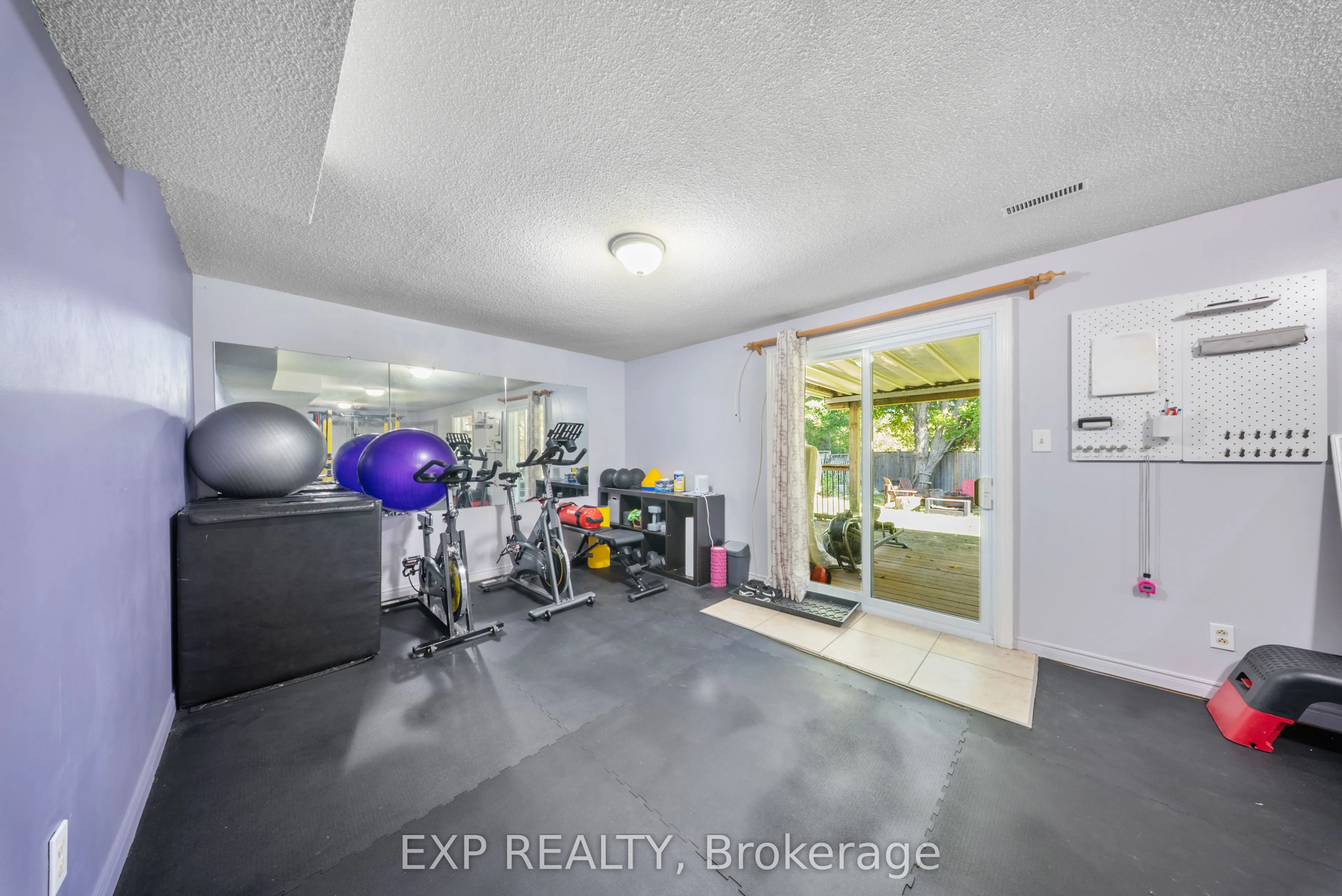 54 Pathfinder Crescent