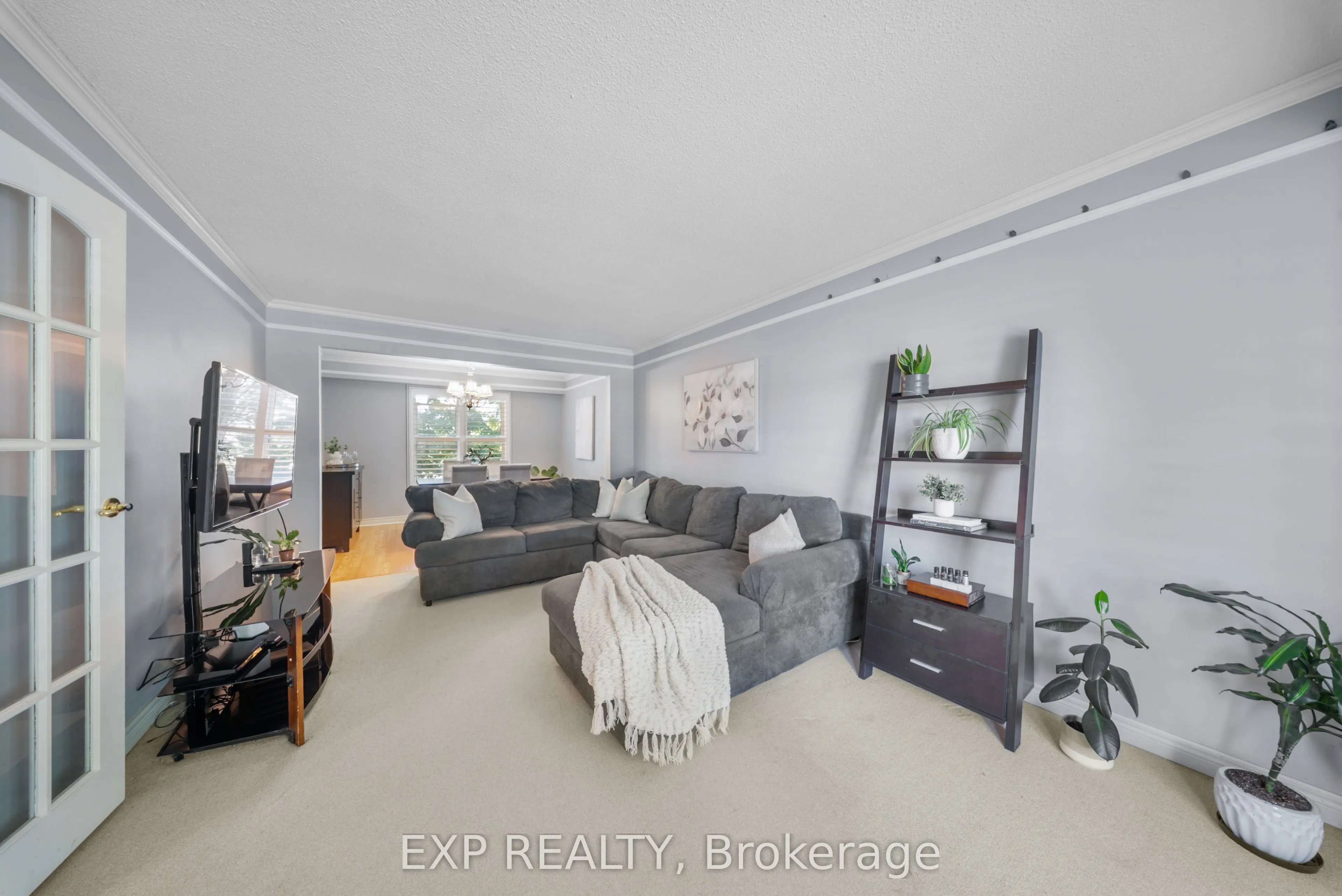 54 Pathfinder Crescent