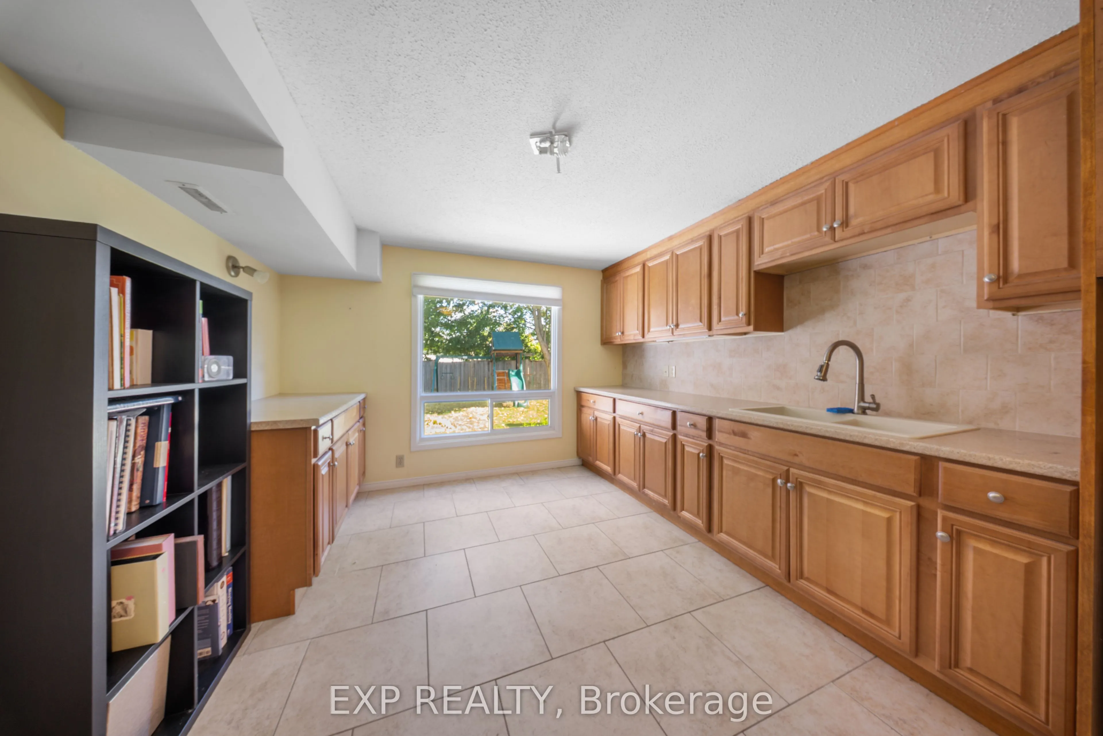 54 Pathfinder Crescent