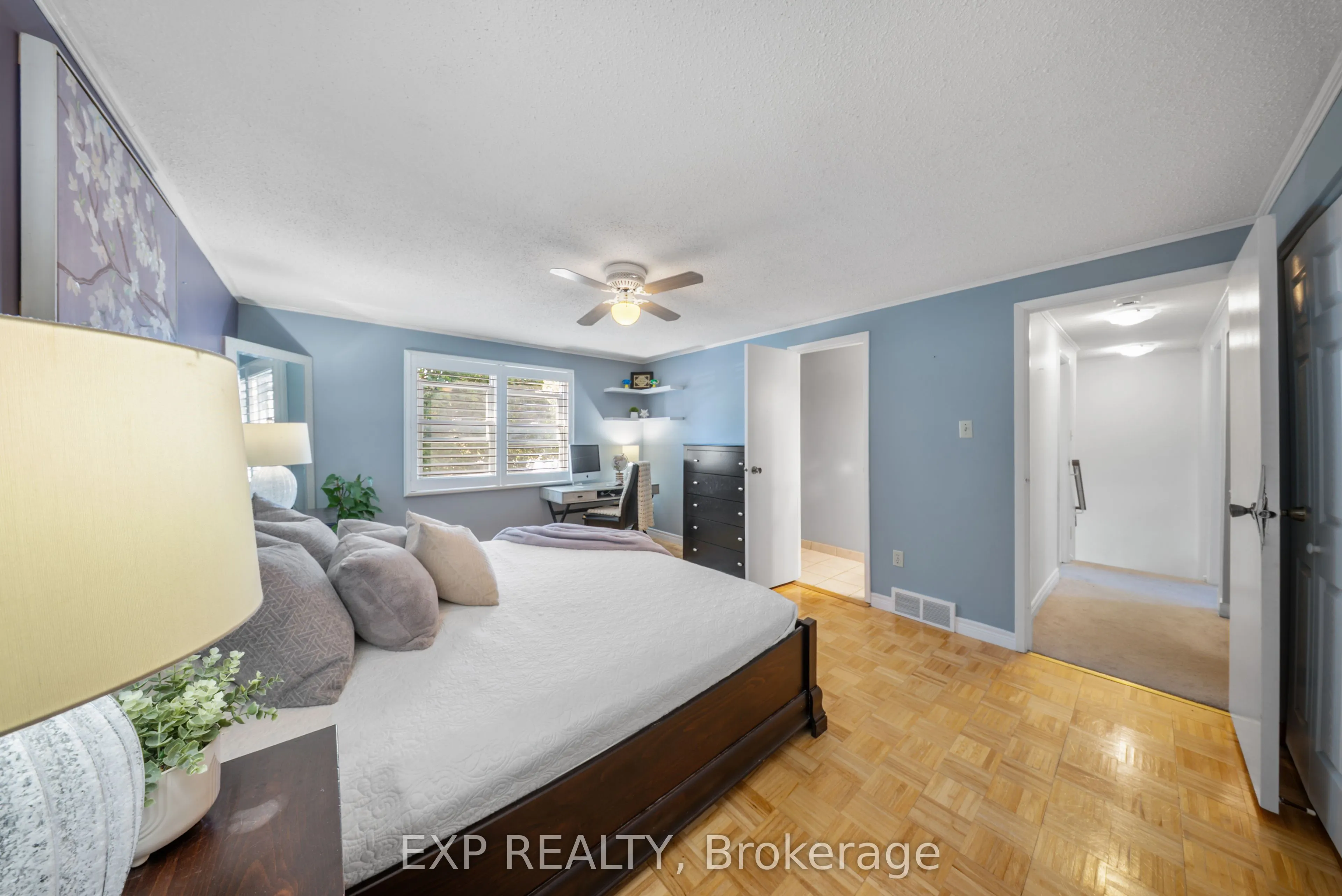 54 Pathfinder Crescent
