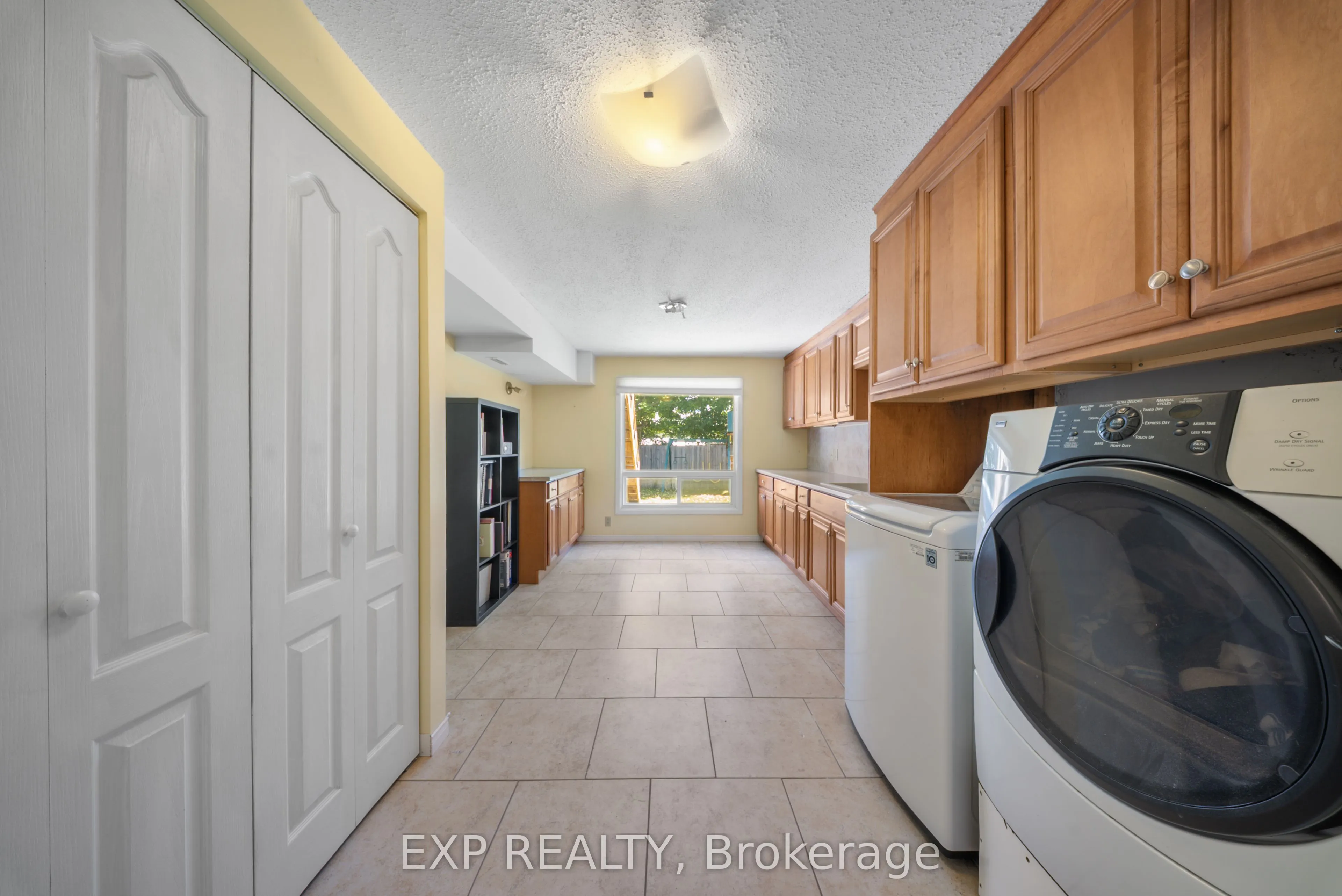 54 Pathfinder Crescent