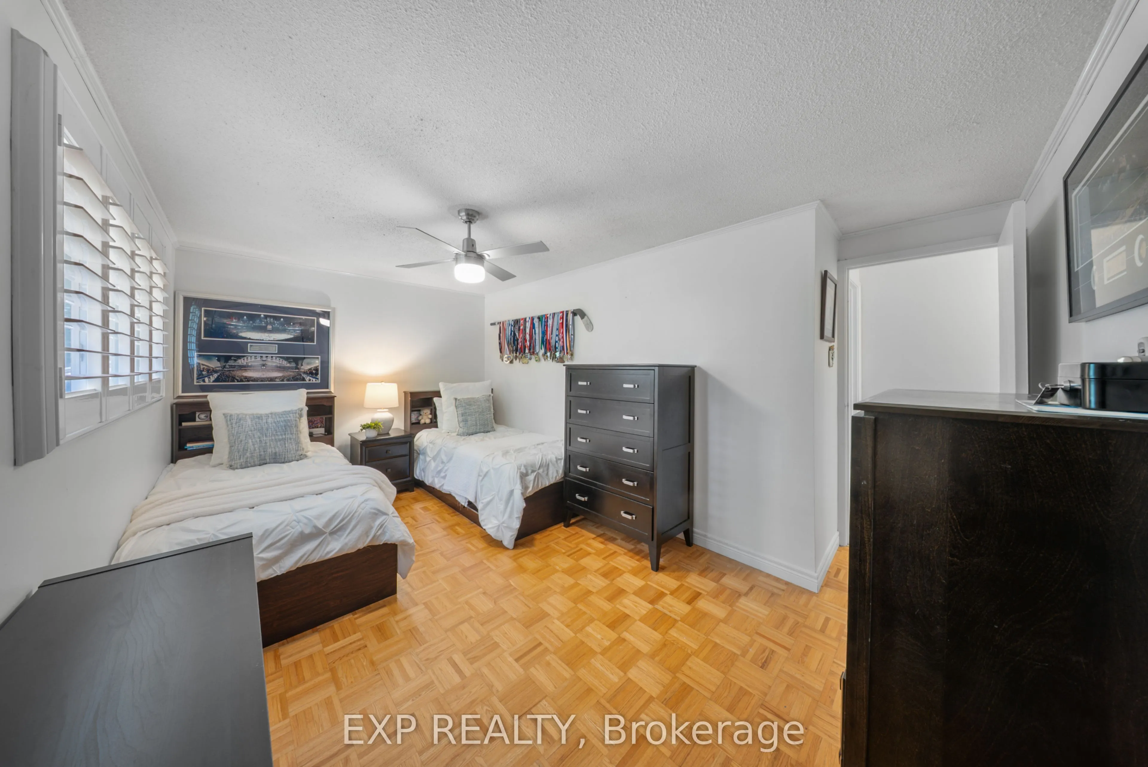 54 Pathfinder Crescent