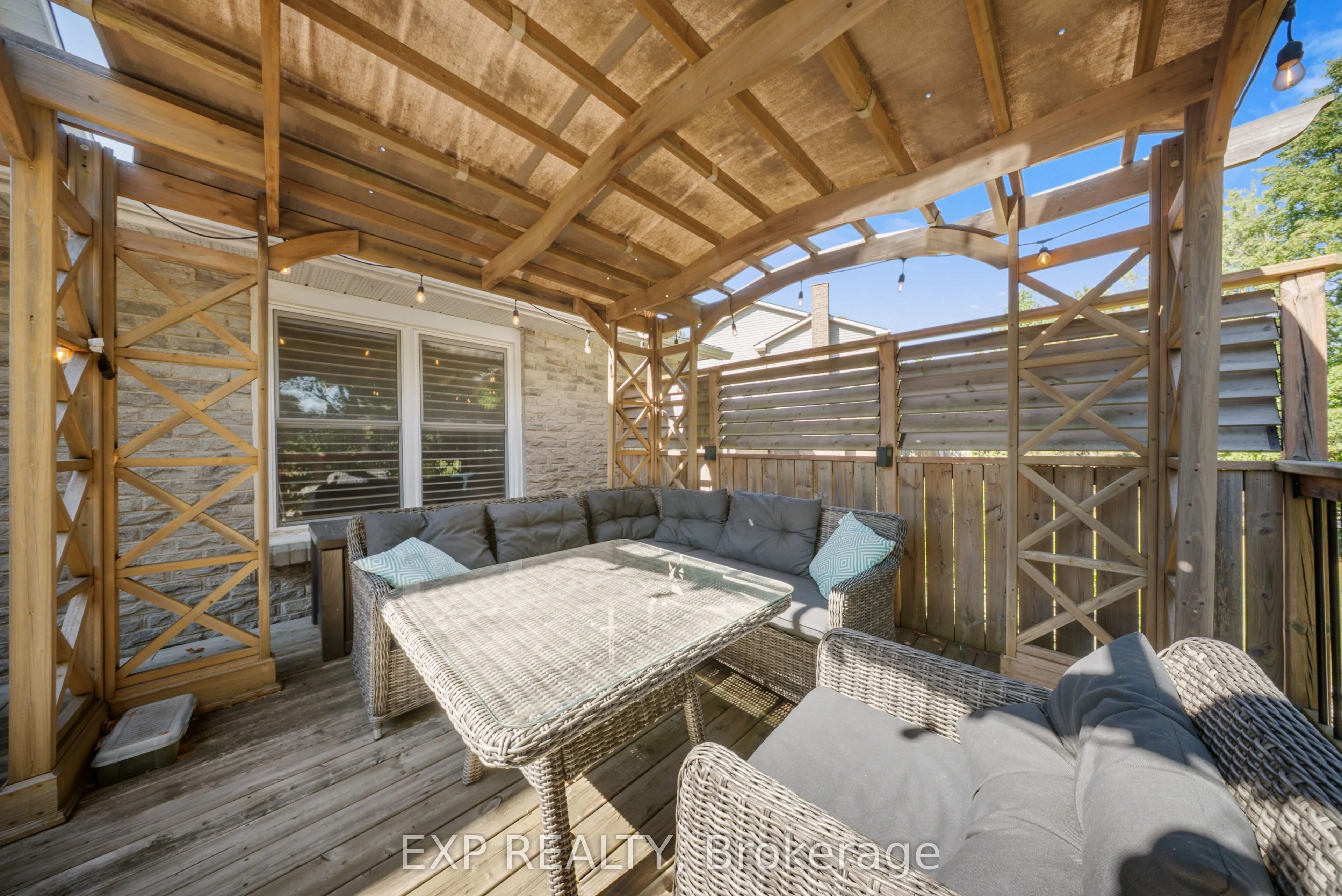 54 Pathfinder Crescent