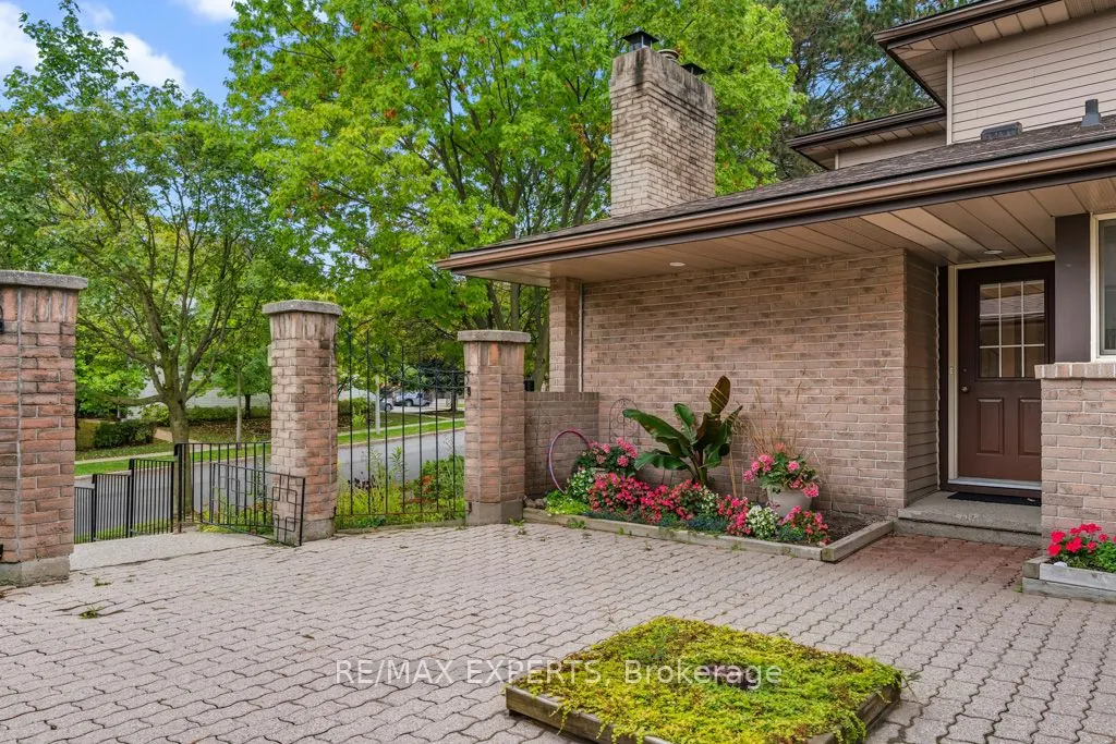 460 Beechwood Place, #5