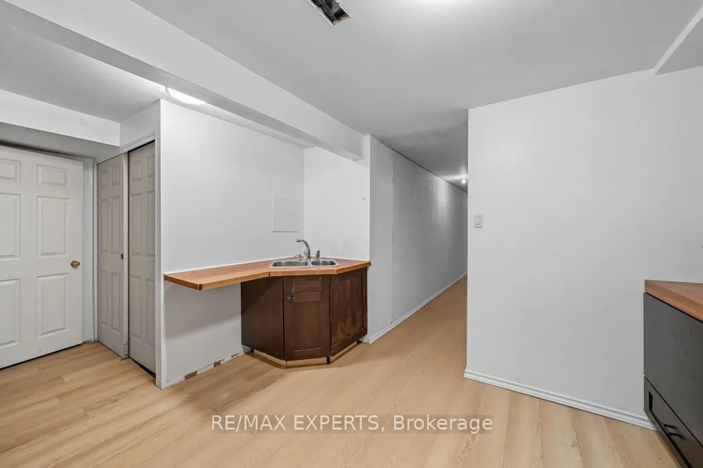 460 Beechwood Place, #5