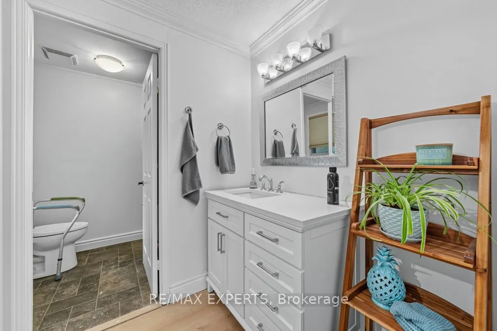460 Beechwood Place, #5