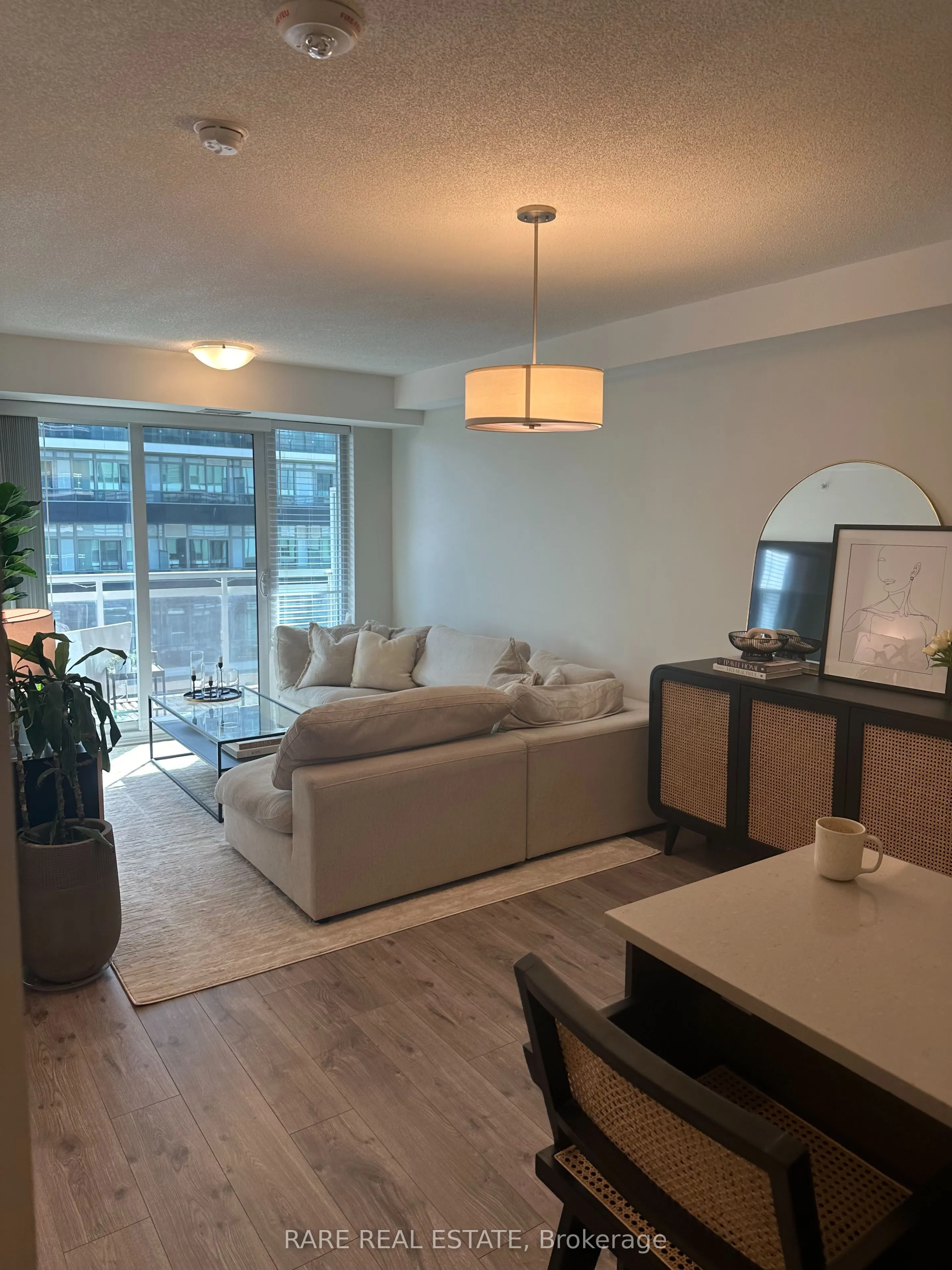 63 Arthur Street S, #602
