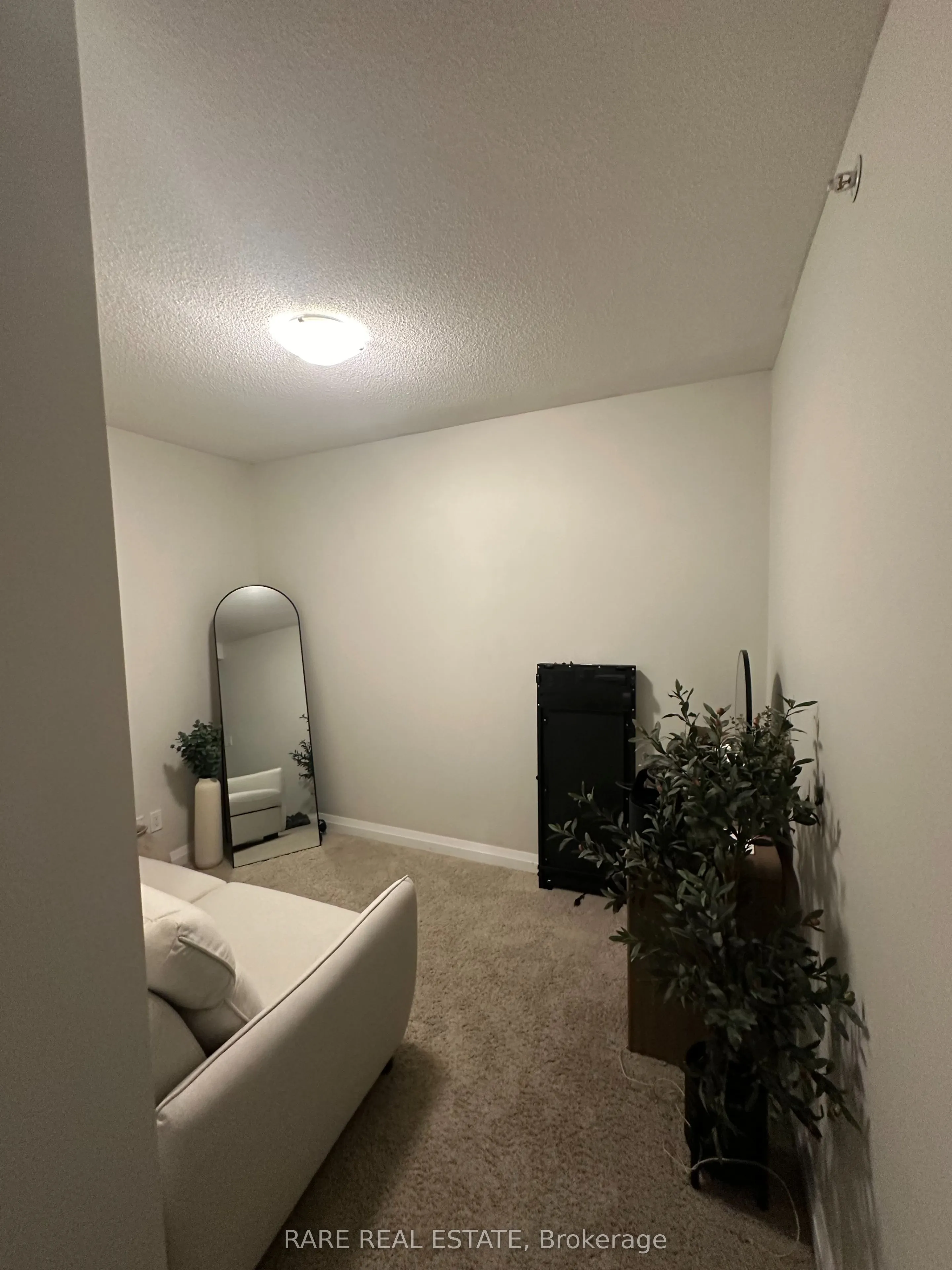 63 Arthur Street S, #602