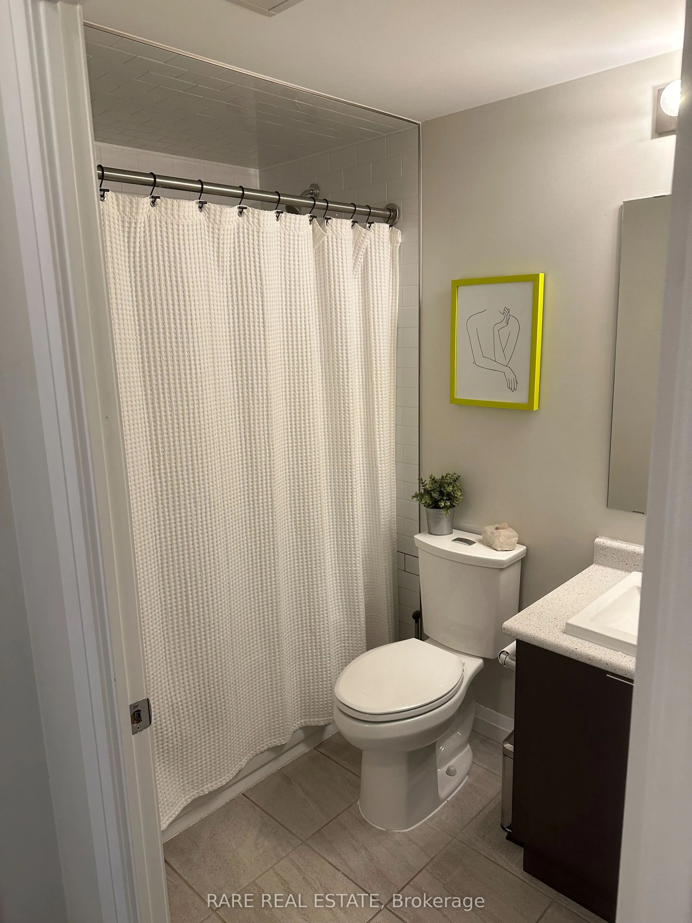63 Arthur Street S, #602