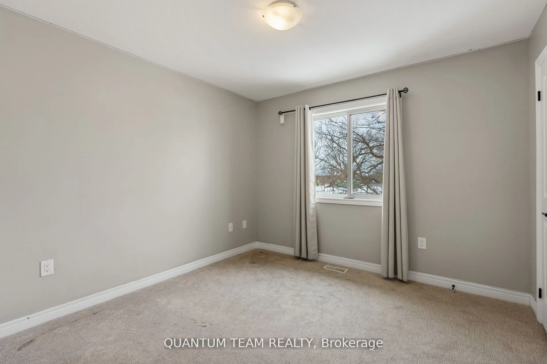 15 Laurent Avenue