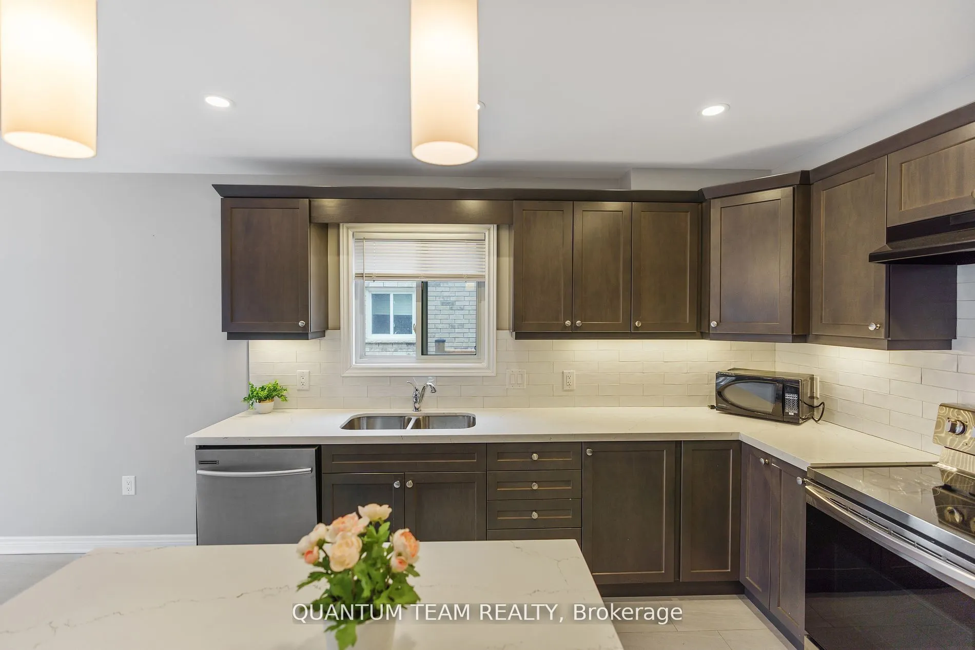 15 Laurent Avenue