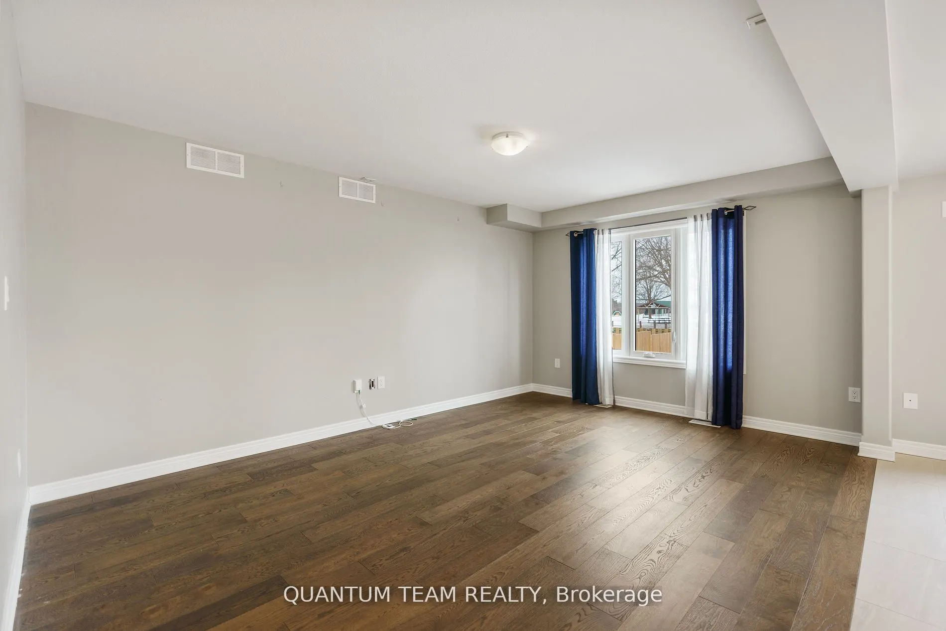 15 Laurent Avenue